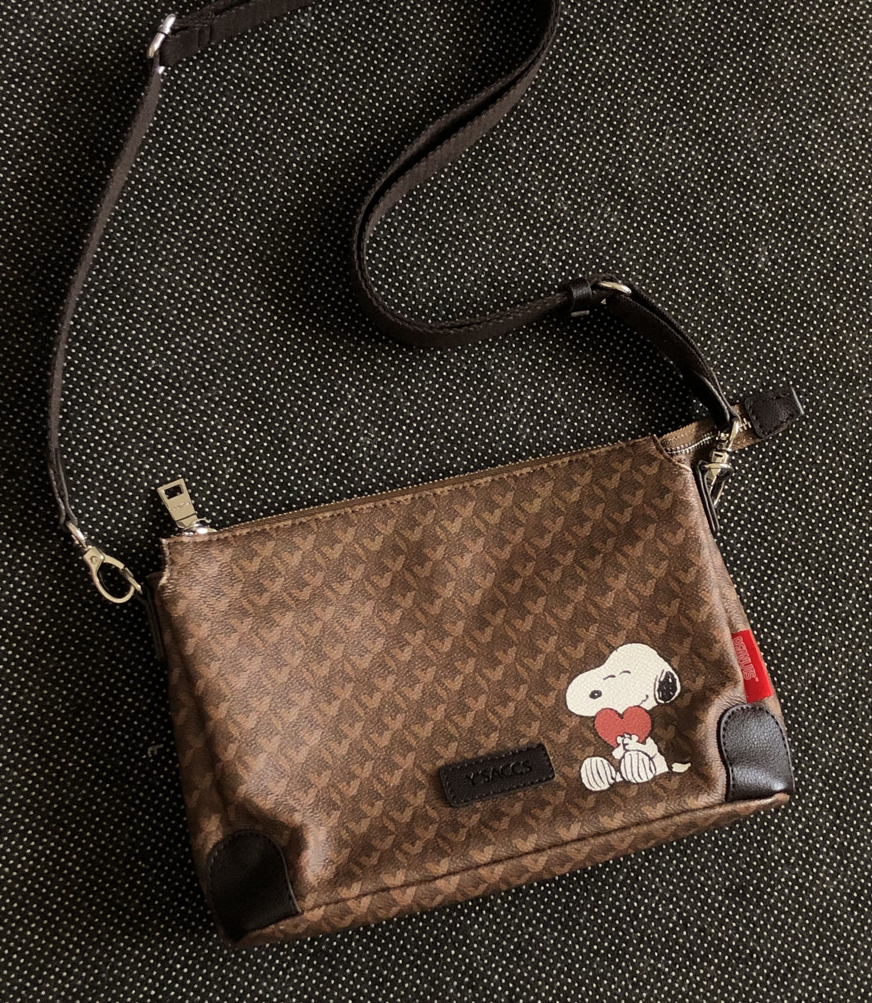 Peanuts RARE🔥YOHJI YAMAMOTO YSACCS X SNOOPY SLING BAG MONOGRAM Size ONE SIZE - 3 Thumbnail