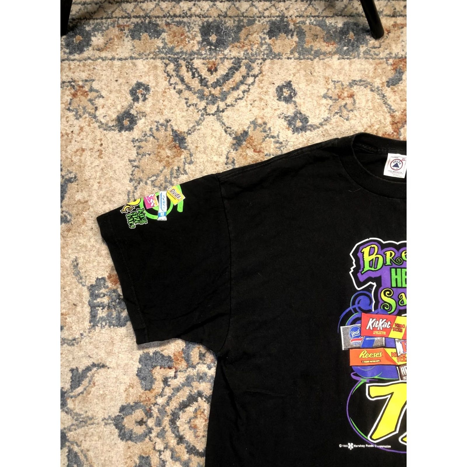 Delta VINTAGE Hershey Shirt Mens 2XL Black Brewin Up Savings Graphic Tee 1999 US Made Candy Halloween 90s Mens Shirt Size US XXL / EU 58 / 5 - 3 Thumbnail