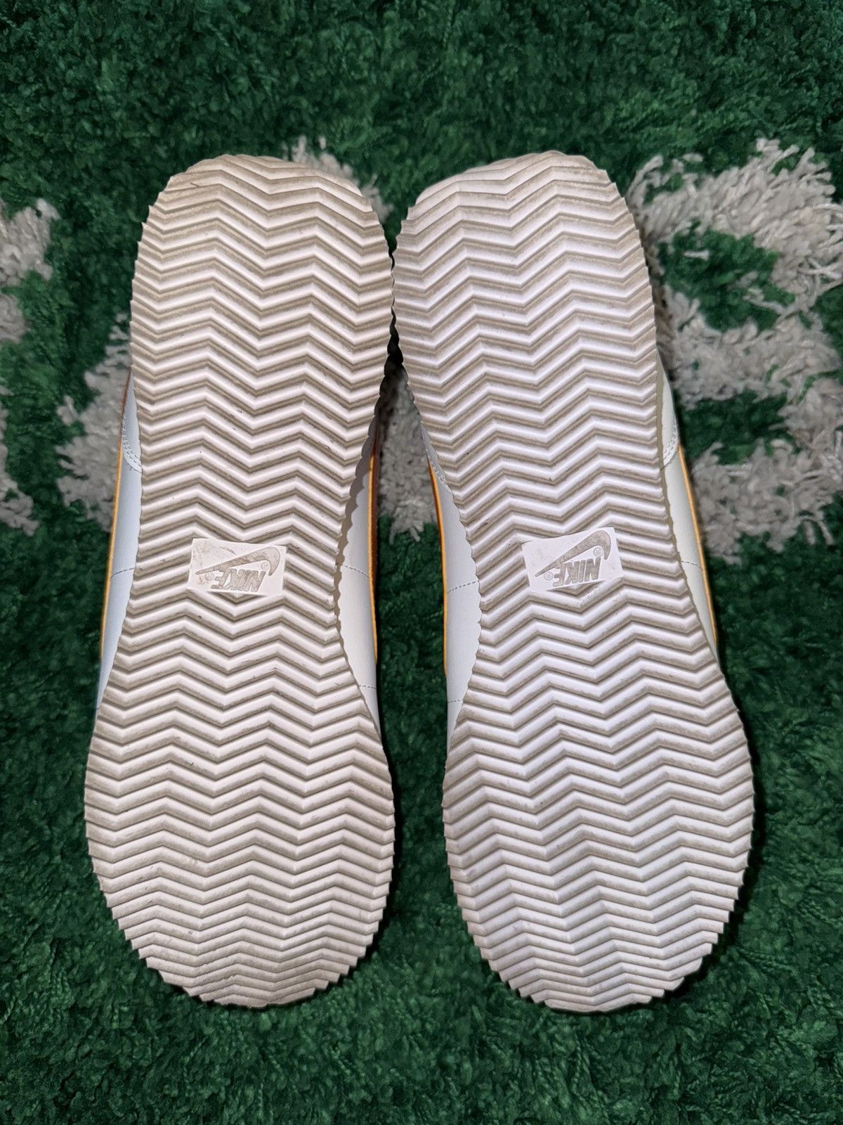 Nike Nike Cortez White/Orange Size US 10.5 / EU 43-44 - 4 Thumbnail
