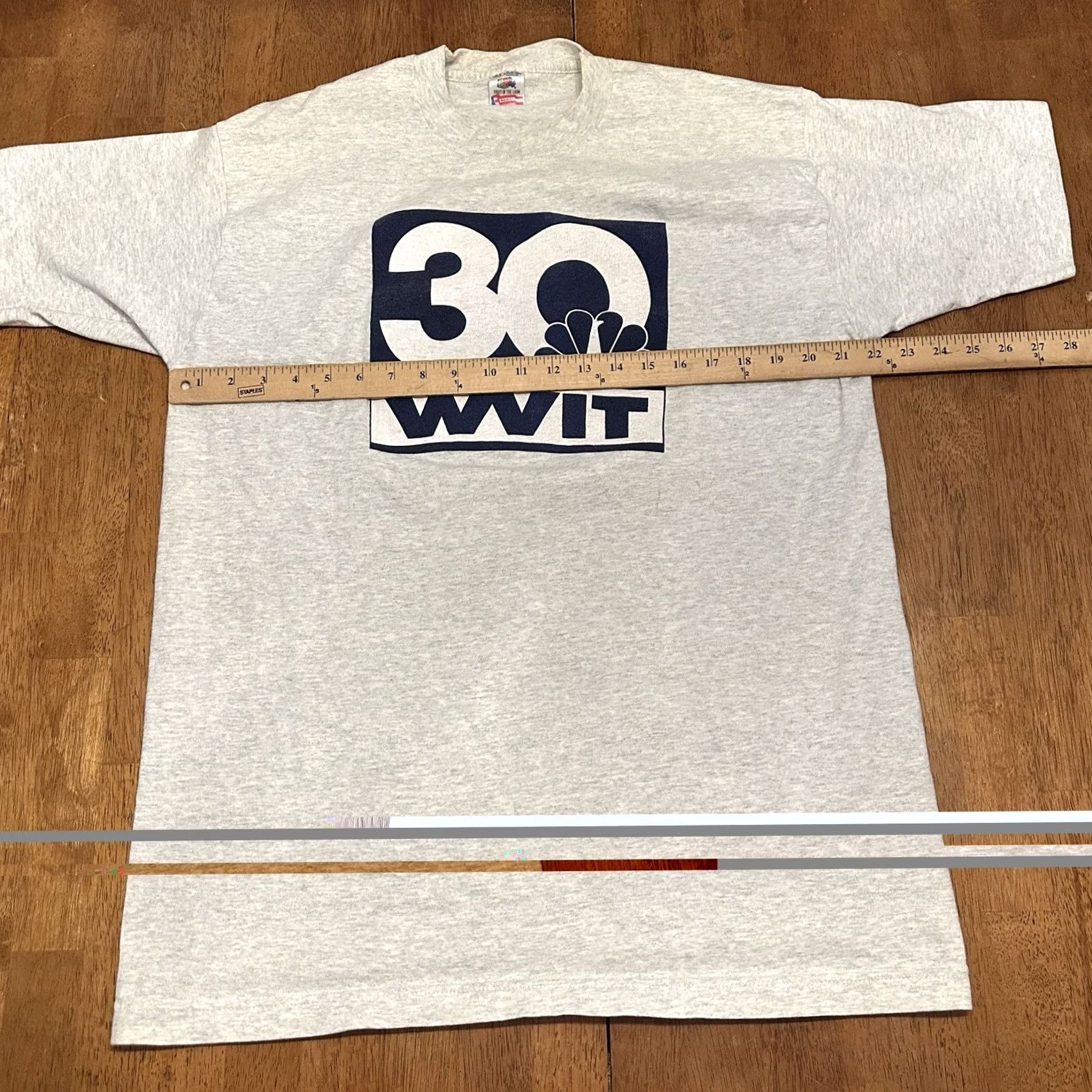 Vintage VINTAGE NBC WVIT T Shirt XL Gray 90s Single Stitch Television Station Mens Size US XL / EU 56 / 4 - 6 Thumbnail
