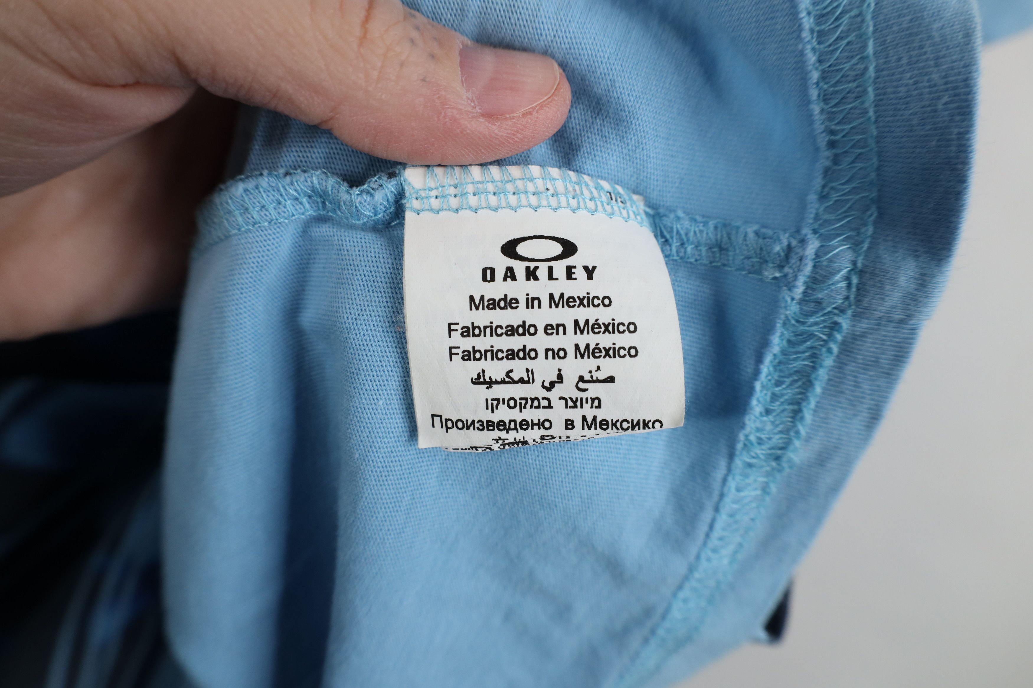 Oakley Vintage Y2K Oakley Striped Flower Floral T-Shirt Blue Size US XXL / EU 58 / 5 - 12 Thumbnail