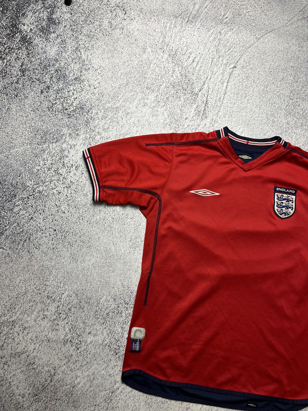 Umbro Umbro England Team Reversible Soccer Jersey 2004 Red/Navy Size US M / EU 48-50 / 2 - 2 Thumbnail