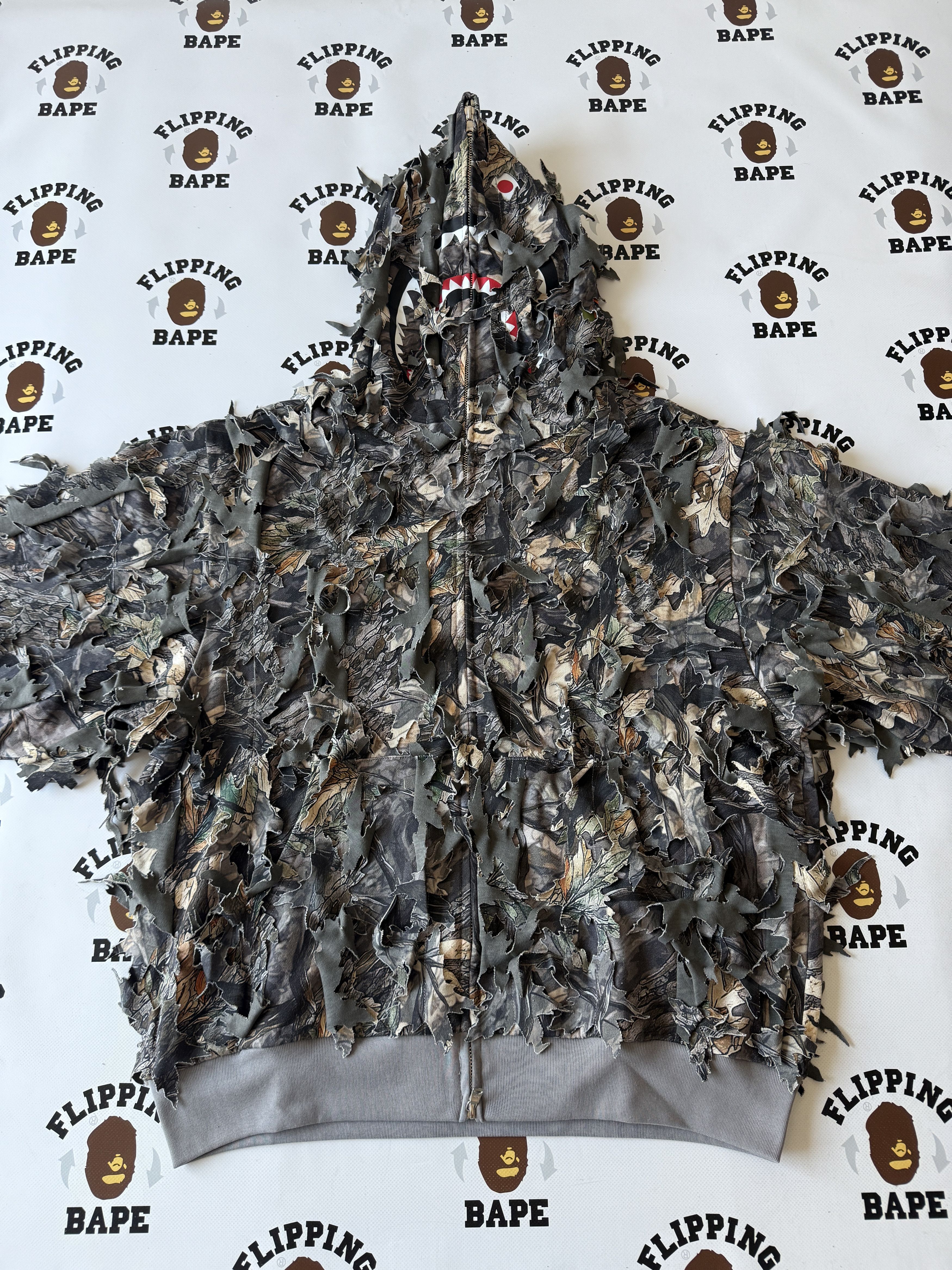 Bape BAPE TREE EDGE LASER CUT CROPPED SHARK FULL ZIP HOODIE Size US XL / EU 56 / 4 - 9 Thumbnail
