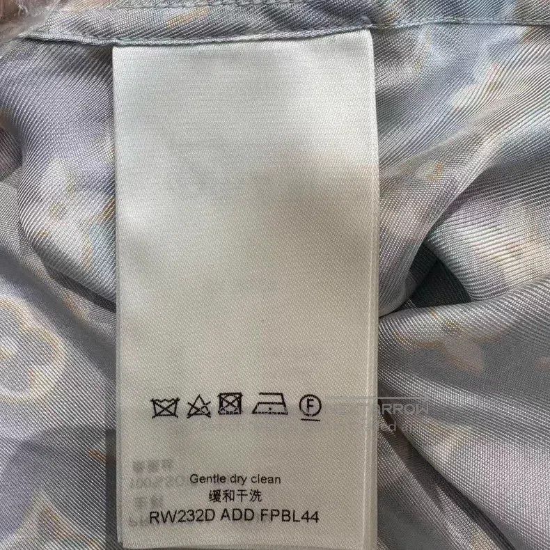 Louis Vuitton Louis Vuitton Monogram full print presbyopic silk shirt Size XS / US 0-2 / IT 36-38 - 8 Thumbnail