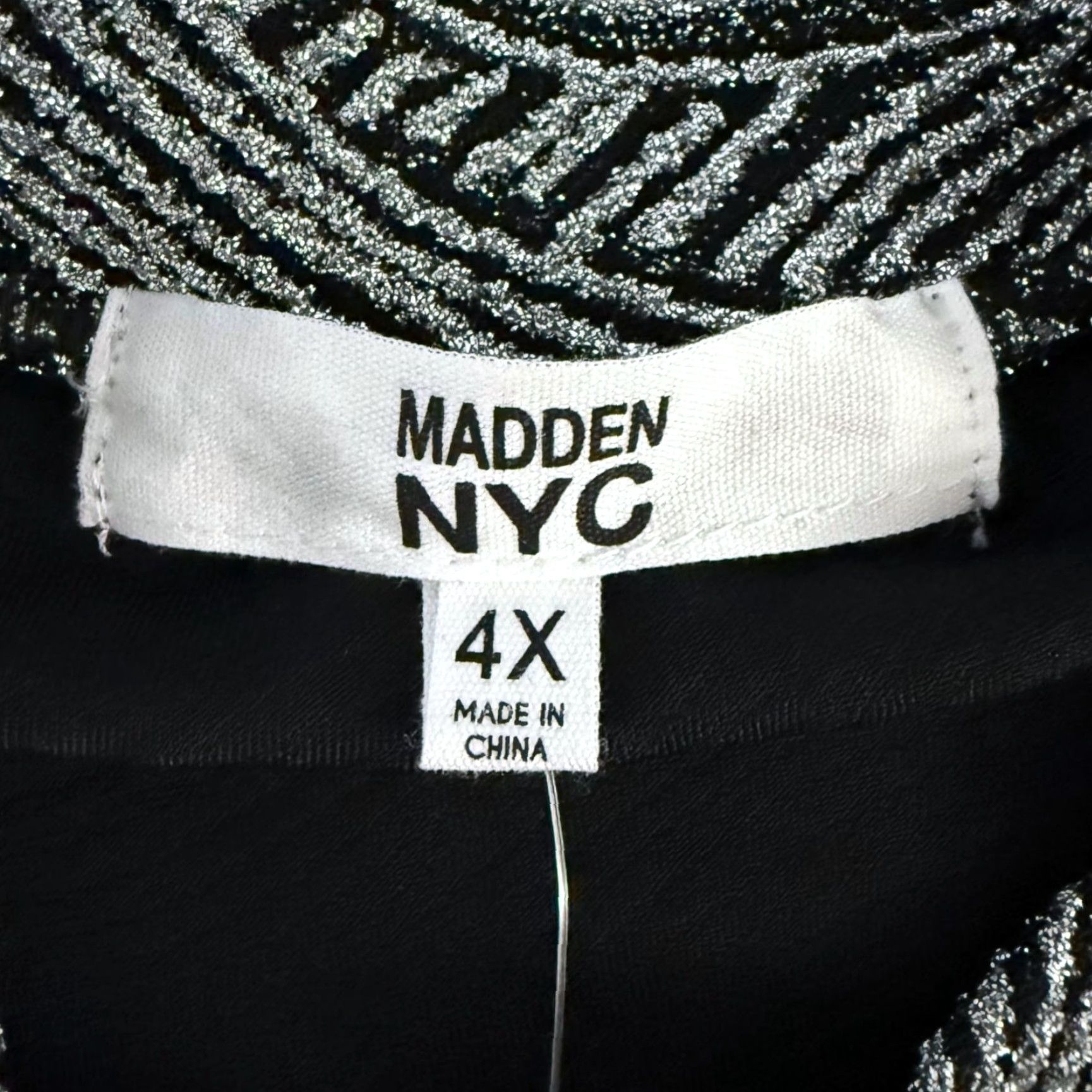 Vintage VINTAGE? No, it's Madden NYC by Steve Madden Metallic Mock Neck Top Silver 4X Women's Plus Size Cropped Sleeveless Party Blouse Size XXL / US 16-18 / IT 52-54 - 7 Thumbnail