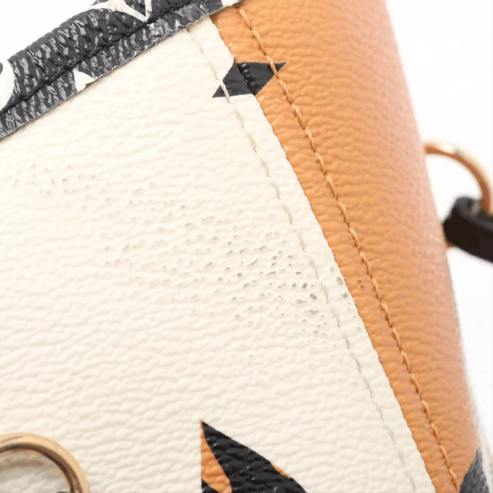 Louis Vuitton Monogram Jungle Neverfull MM Size ONE SIZE - 13 Thumbnail