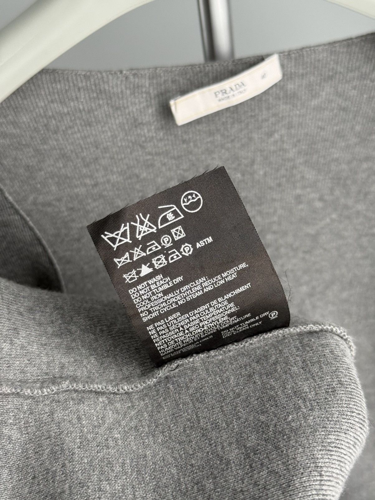 Miu Miu Prada Grey Cotton V-Neck Cardigan Button Front Knit Sweater Size S / US 4 / IT 40 - 12 Thumbnail