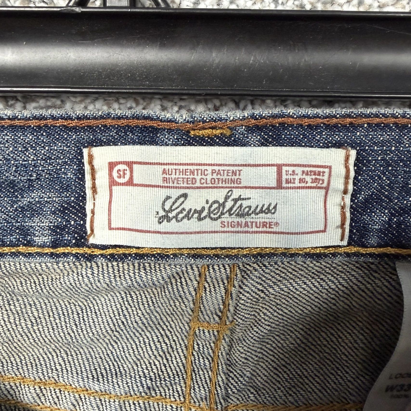 Vintage Levi Strauss Signature Jeans Mens 33x31 Relaxed Straight Denim Blue 100% Cotton Jeans Mens Size US 33 - 7 Thumbnail
