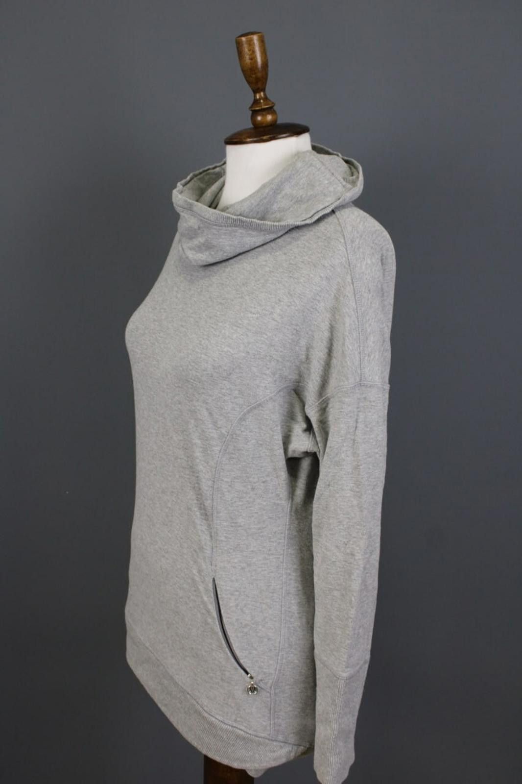 Lululemon Lululemon Grey Cowl Neck Lagenlook Knit Pullover Sweater Size M / US 6-8 / IT 42-44 - 8 Thumbnail