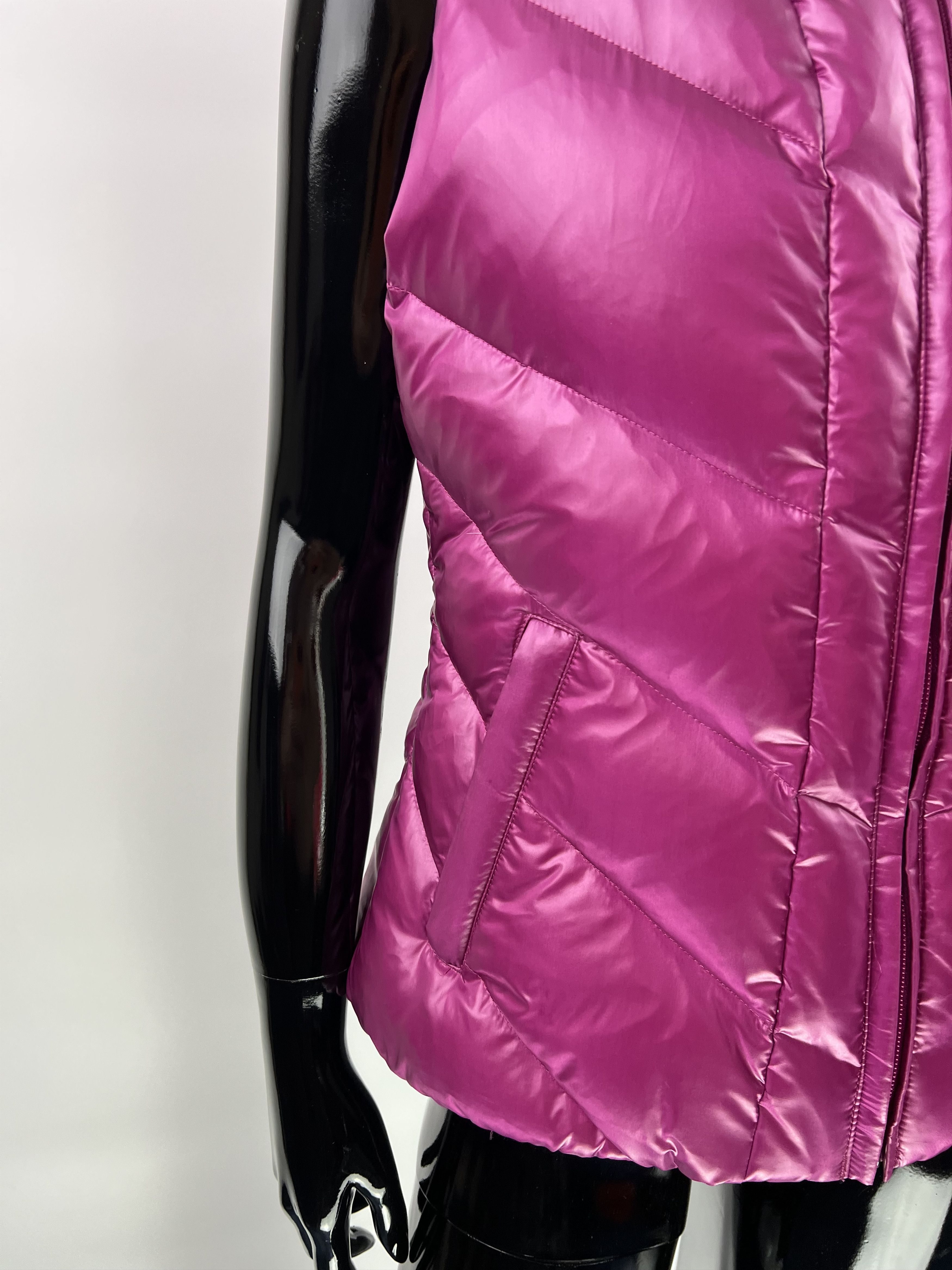 KJUS Kjus Women's Down Hooded Vest Puffer Size 36/S Size S / US 4 / IT 40 - 7 Thumbnail