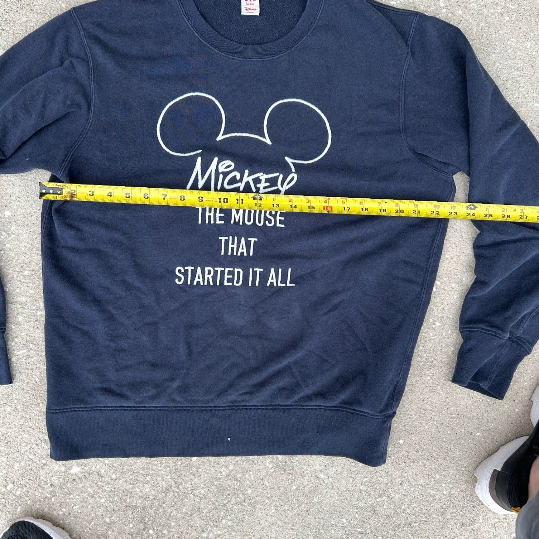 Disney VINTAGE Disney Mickey Mouse Sweatshirt Long Sleeve Crew Neck Pullover Unisex Adults Blue 90s Casual Size L / US 10 / IT 46 - 5 Thumbnail