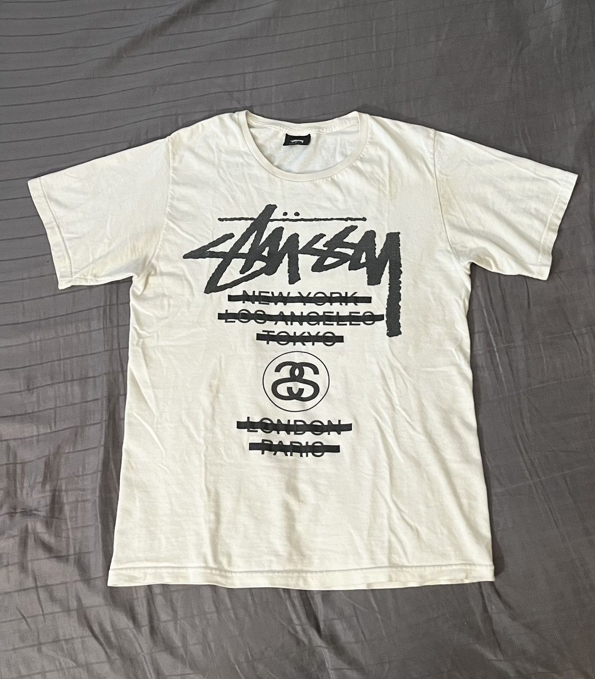 Stussy × Vintage Vintage Stussy Crossed Out World Tour Shirt Size US S / EU 44-46 / 1 - 1 Thumbnail