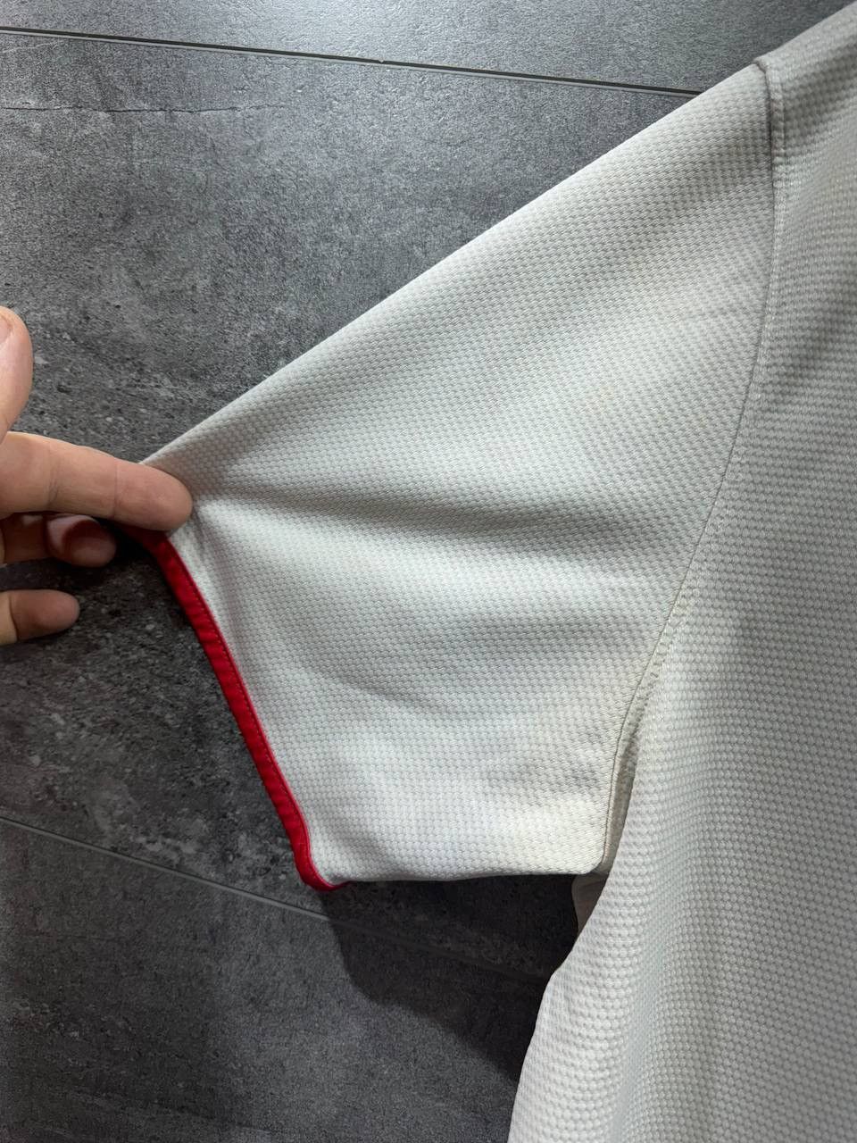 Nike MANCHESTER UNITED 2012 2014 AWAY FOOTBALL SHIRT JERSEY NIKE Size US L / EU 52-54 / 3 - 9 Thumbnail