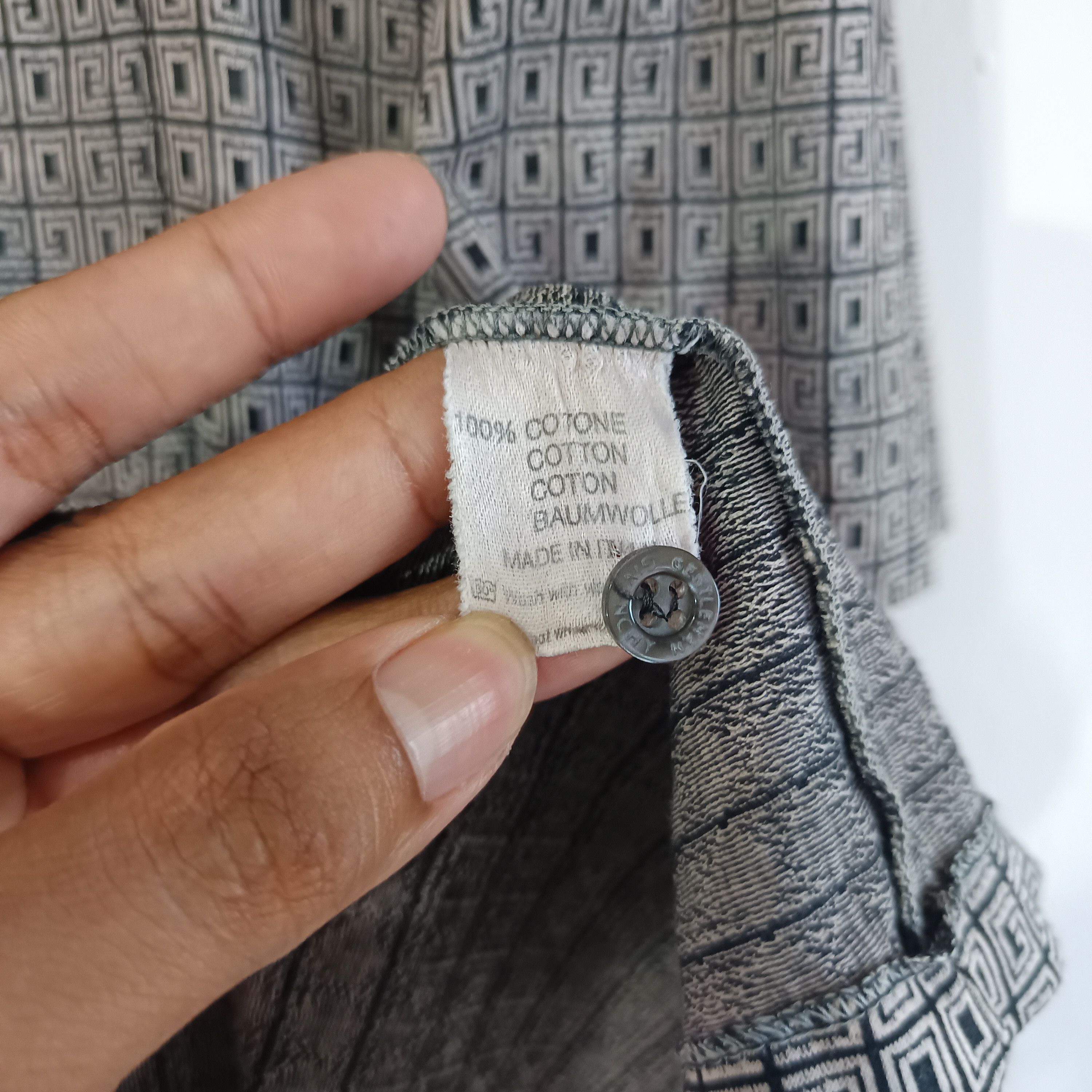 Givenchy 90s Givenchy Monogram Polo Shirts Size US XL / EU 56 / 4 - 4 Thumbnail