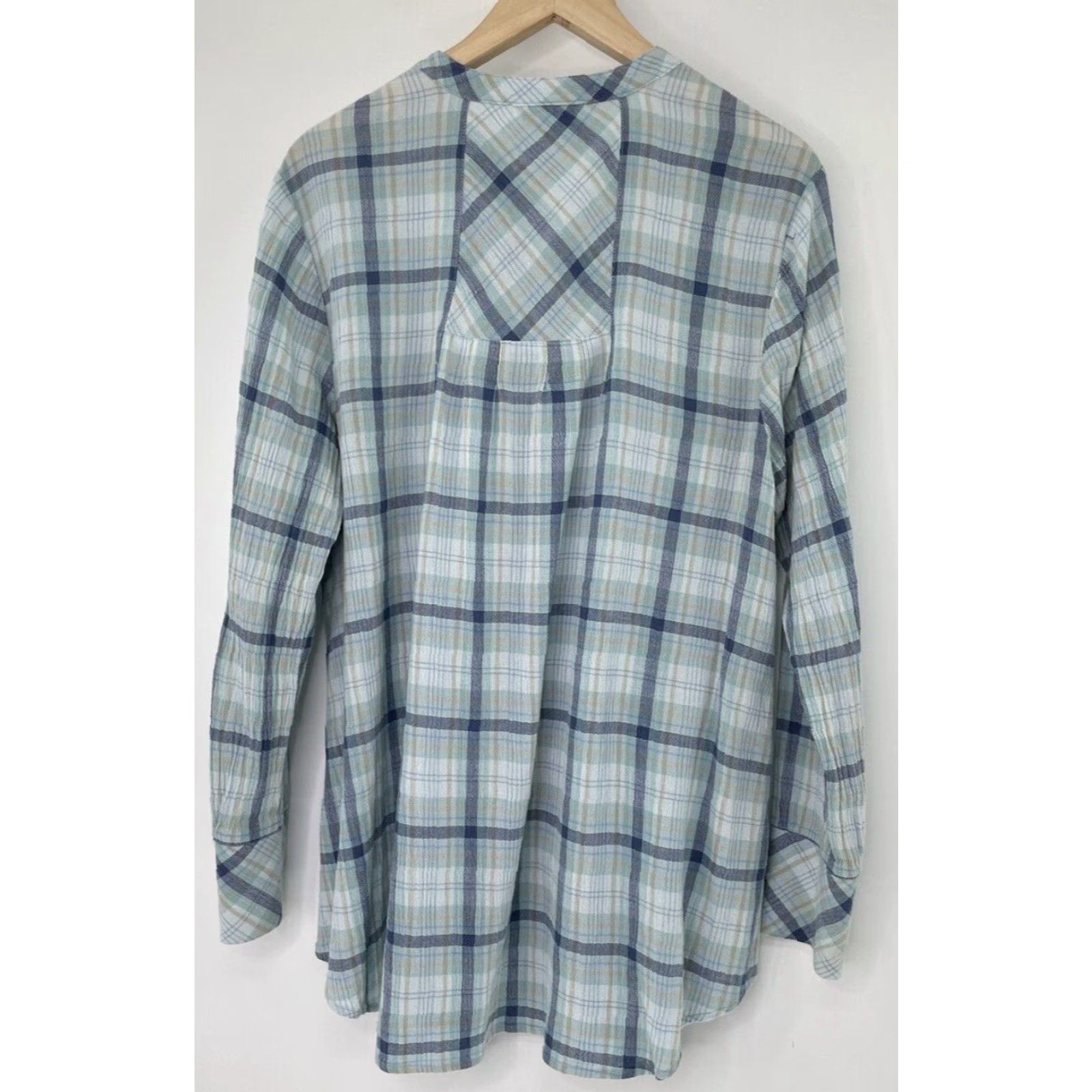 J. Jill VINTAGE? No. J.Jill Blue Plaid Crew Neck Button Front Long Sleeve Tunic M Womens Shirt Size M / US 6-8 / IT 42-44 - 3 Thumbnail