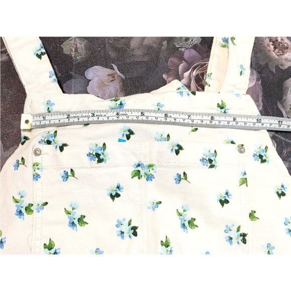 WeWoreWhat Revolve WeWoreWhat Slit Overall ShortsWatercolor Ditsy Ivory Size 34" / US 12 / IT 48 - 8 Thumbnail