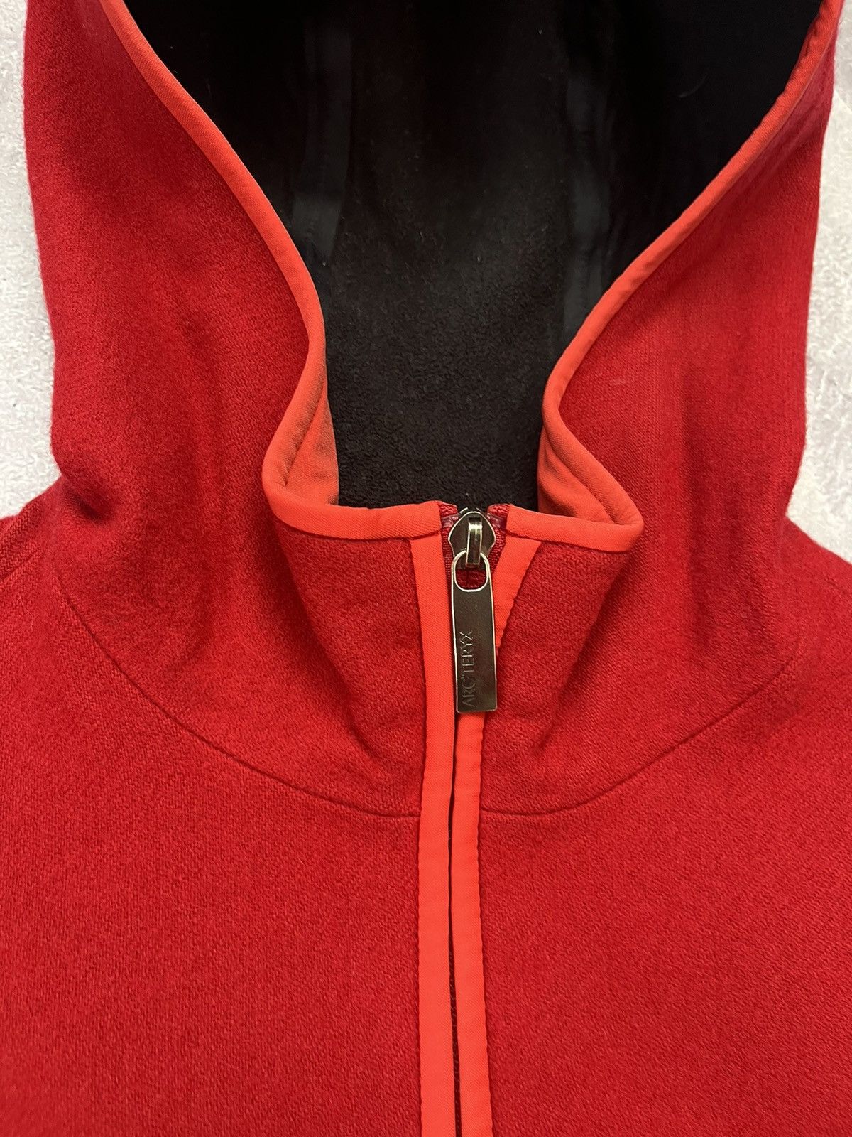Arc'teryx Women’s Arc’teryx Hooded Long Jacket Red Softshell Size M Size M / US 6-8 / IT 42-44 - 16 Thumbnail