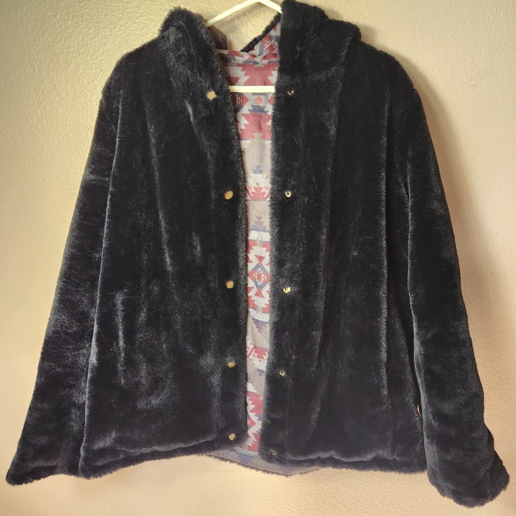 Pendleton VINTAGE Pendleton Womens Reversible Aztec Print/Faux Fur Hooded Jacket-Size L Size L / US 10 / IT 46 - 7 Thumbnail