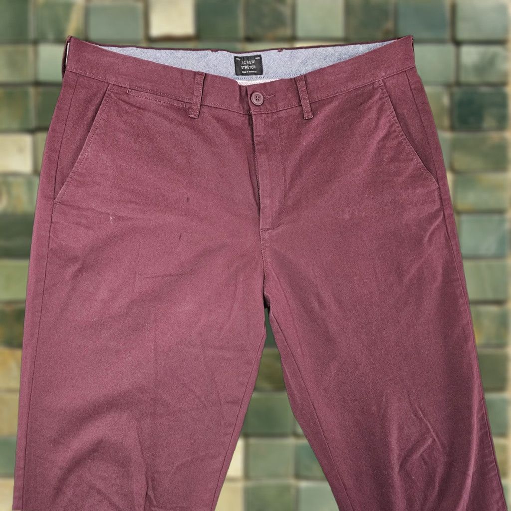 J.Crew J.Crew Chino Pants Mens 33x34 Burgundy Stretch Flat Front Tapered Casual Dress Pants Size US 33 - 1 Thumbnail