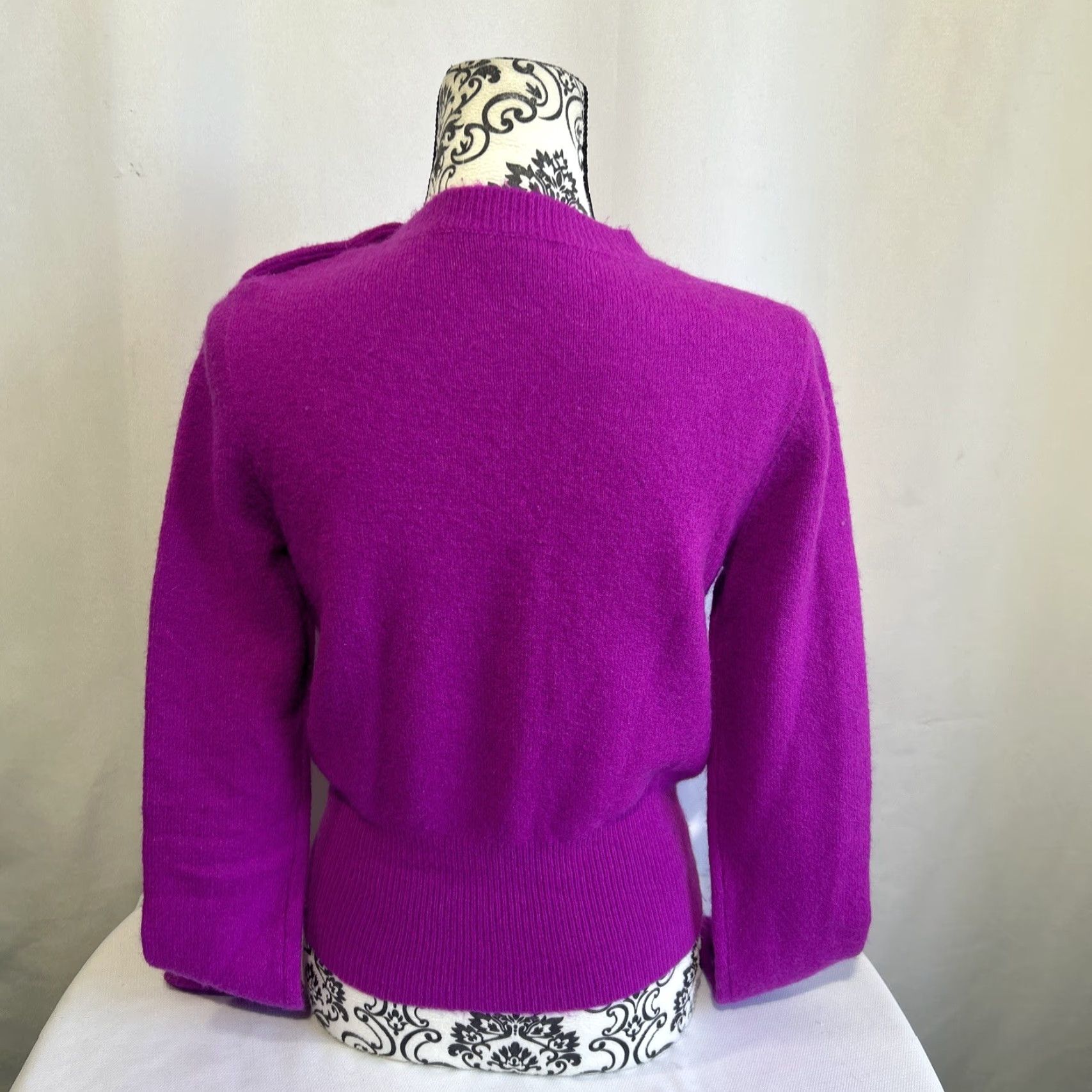 J.Crew J. Crew Crew Sweater Womens M Crew Neck Shoulder Buttons Merino Wool Alpaca Pink Knit Pullover Slim All Seasons Casual Womens Size M / US 6-8 / IT 42-44 - 3 Thumbnail