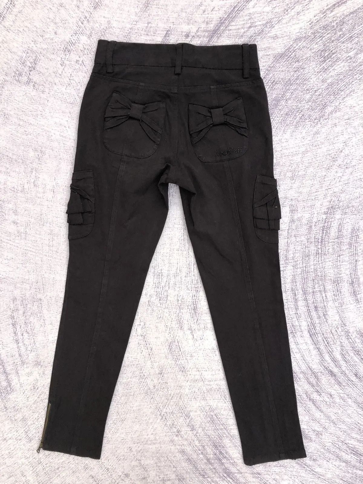 Japanese Brand × Vintage Black Cargo Pants Zipper Leg Skinny Trousers Multi Pocket Size US 26 / EU 42 - 10 Thumbnail
