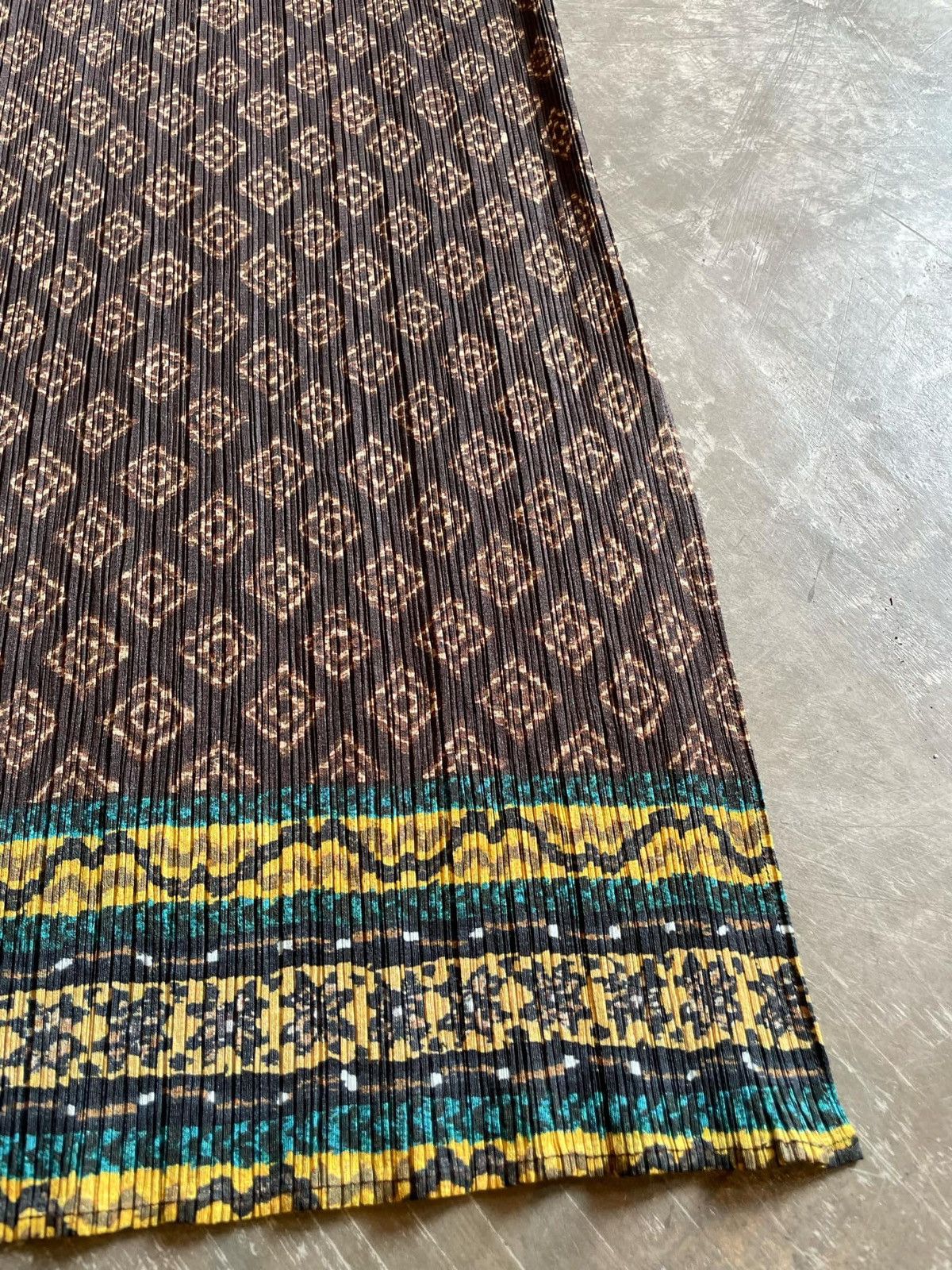 Issey Miyake × Pleats Please Issey Miyake Pleats Please Issey Miyake long skirt Size 26" / US 2 / IT 38 - 3 Thumbnail