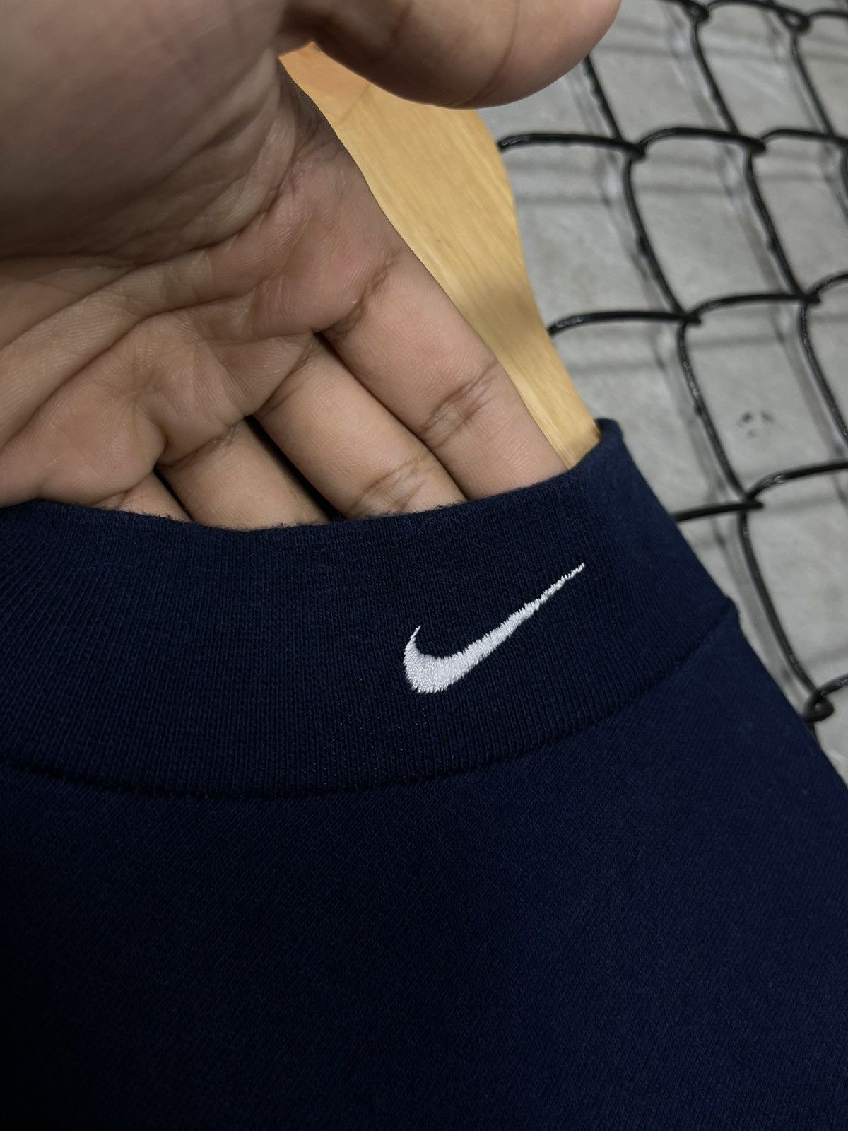 Nike × Vintage Vintage Nike Crewneck Sweatshirt Size US L / EU 52-54 / 3 - 3 Thumbnail