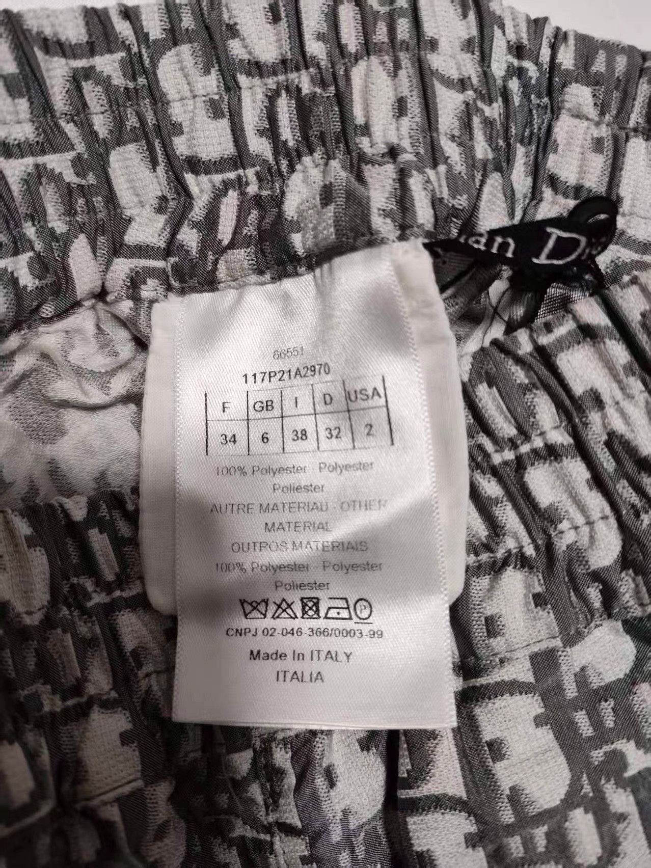 Dior DIOR Printed Technical Taffeta Jacquard Mid-Rise Shorts K13 Size 34" / US 12 / IT 48 - 5 Thumbnail
