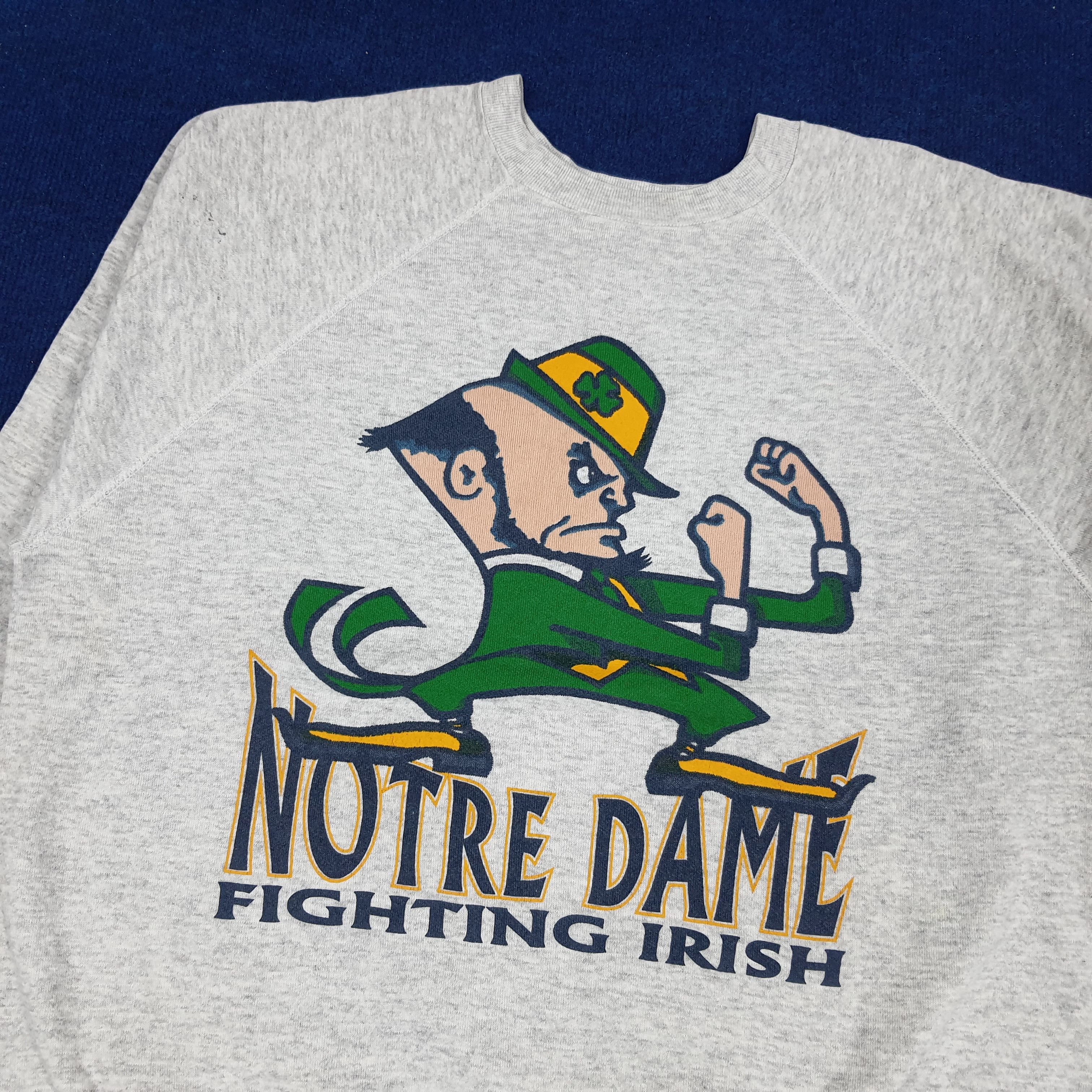 Vintage Vintage Notre Dame Fighting Irish Sweatshirt Size US L / EU 52-54 / 3 - 2 Thumbnail