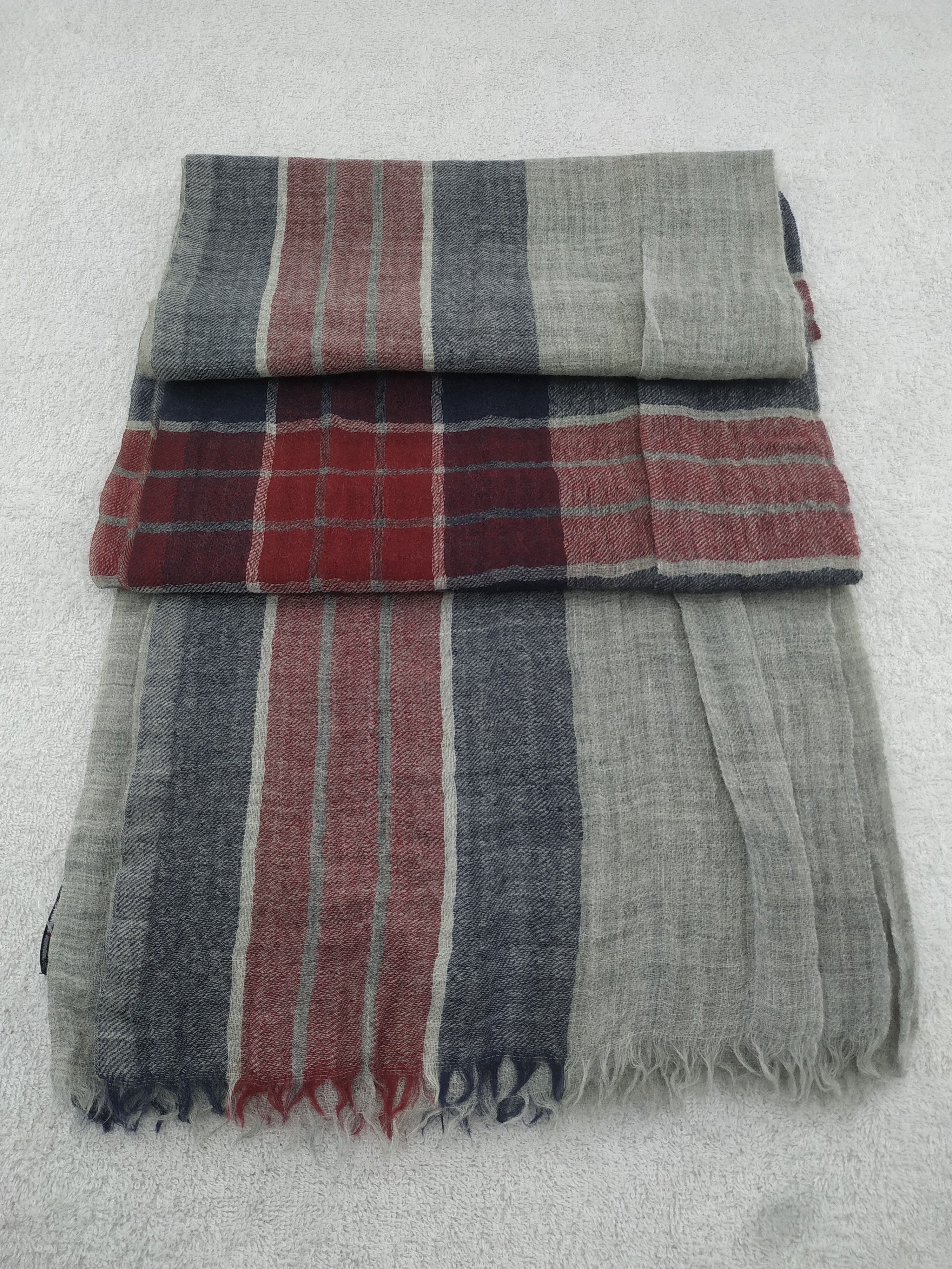 Tommy Hilfiger Vintage Tommy Hilfiger Scarf/Muffler/Neckwear MF117 Size ONE SIZE - 2 Thumbnail