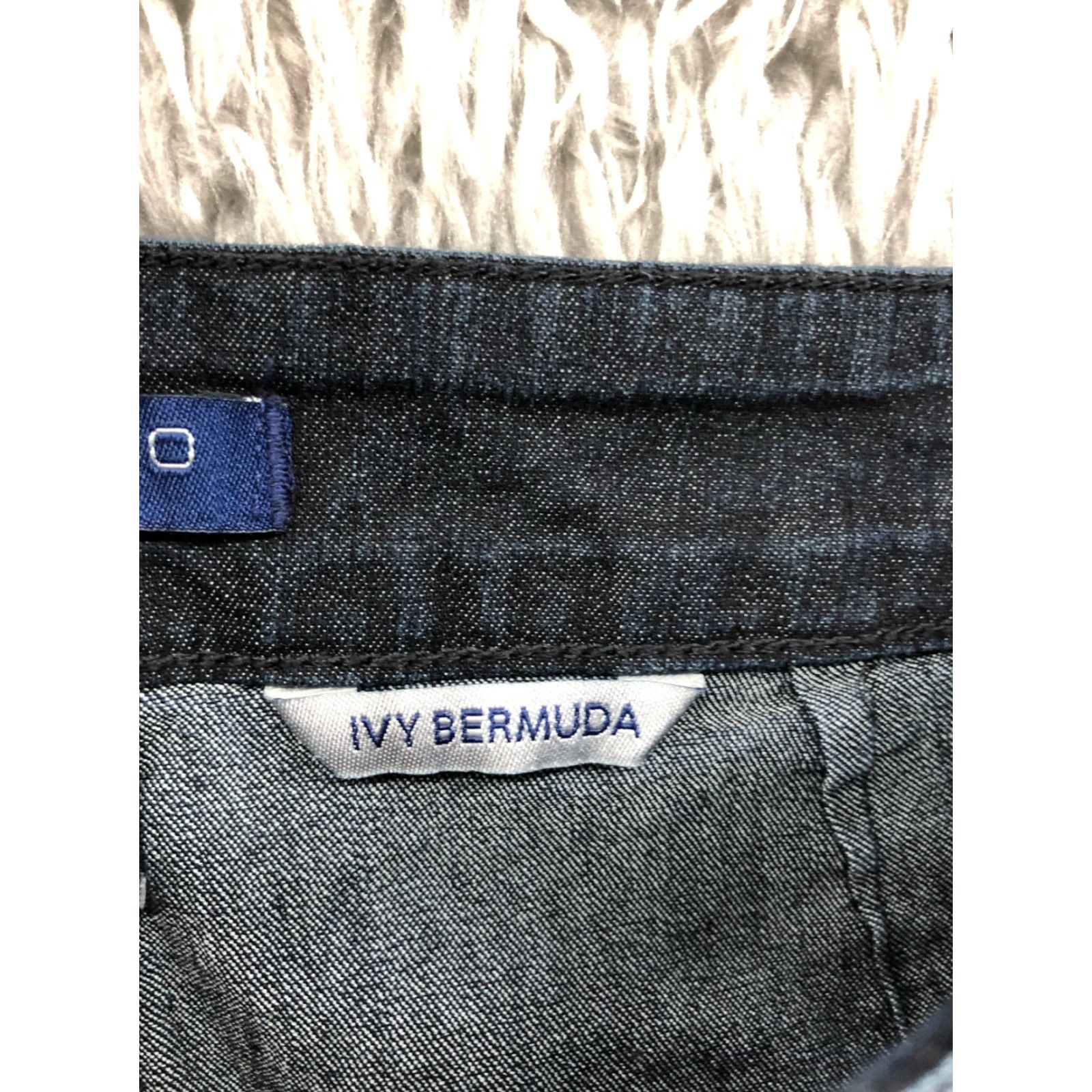 Vintage Bandolino Bermuda Shorts Womens Size 6 Mid Rise Dark Wash Blue Denim Jean Size 28" / US 6 / IT 42 - 8 Thumbnail