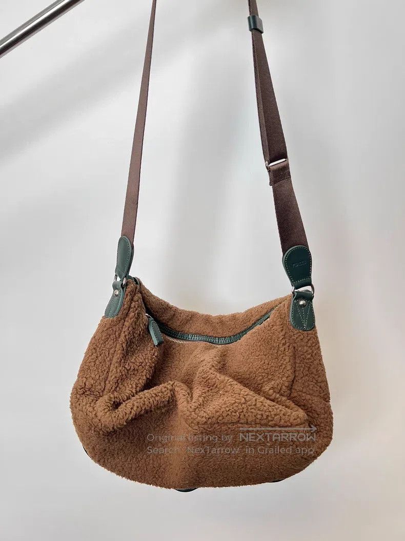Yohji Yamamoto Yohji Yamamoto Meillard Lamb Fur Zipper Crossbody Bag Size ONE SIZE - 8 Thumbnail