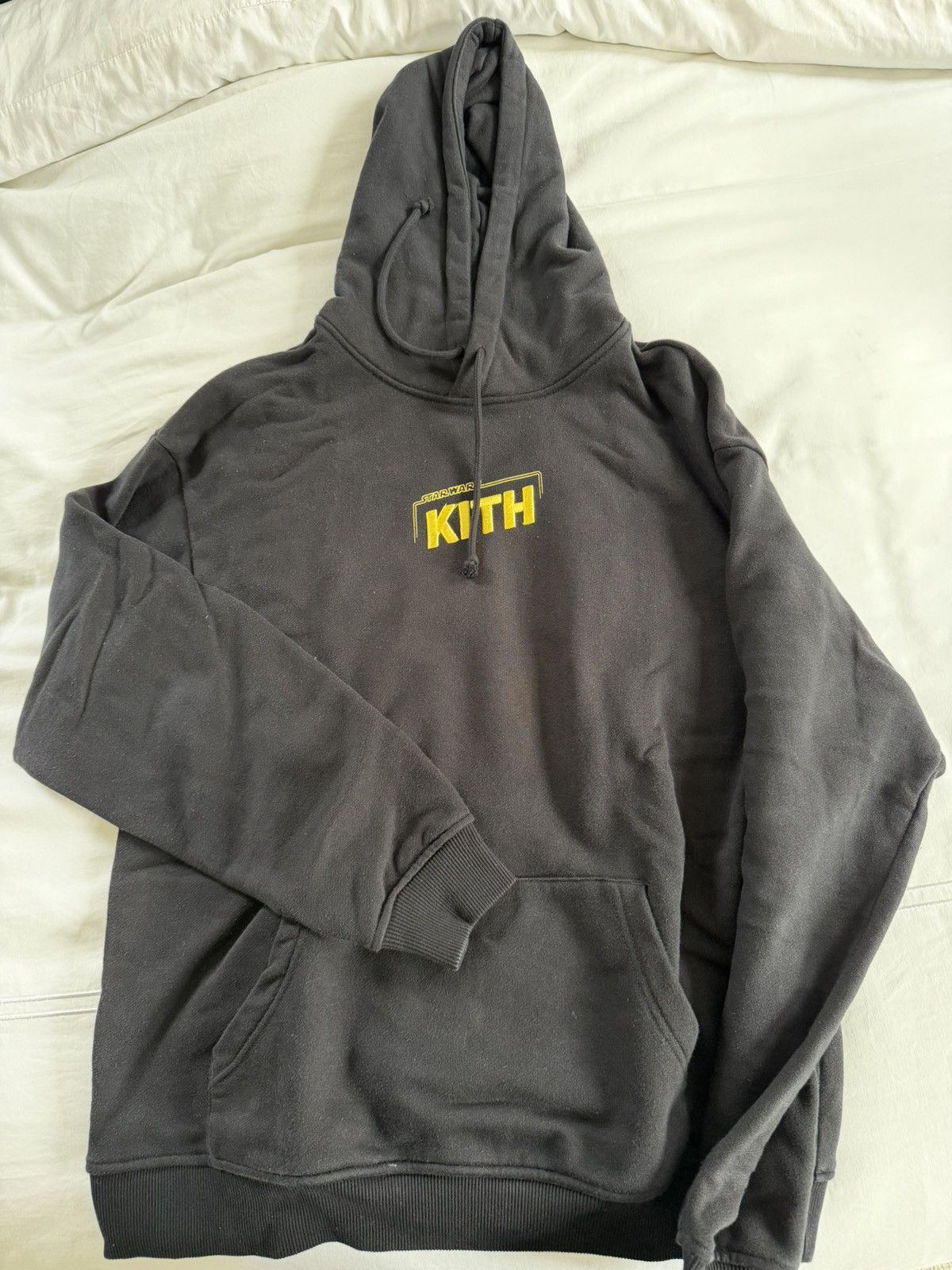 Kith × Star Wars Kith x Star Wars Credits Hoodie - Size M Size US M / EU 48-50 / 2 - 4 Thumbnail