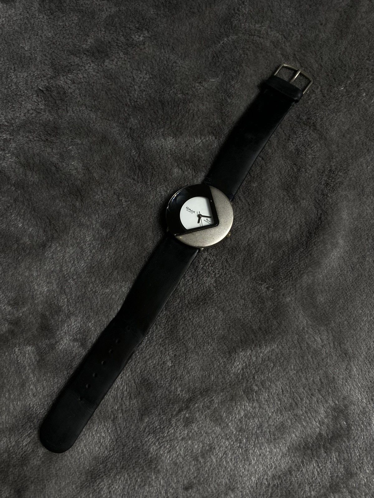 Vintage Futuristic Vintage Japanese Style Omax Quartz Watch Work100% Size ONE SIZE - 1 Thumbnail
