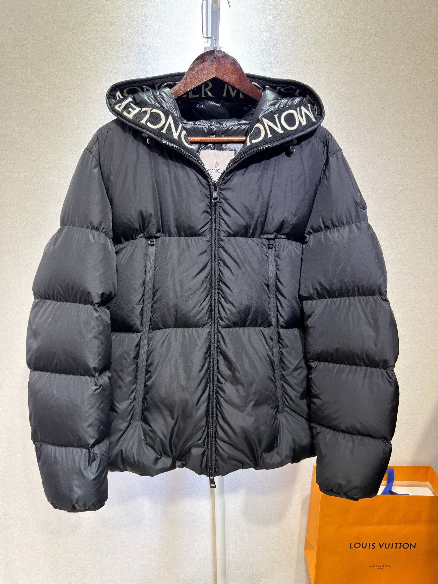 Moncler Moncler bulgarie black puffer jacket | Grailed