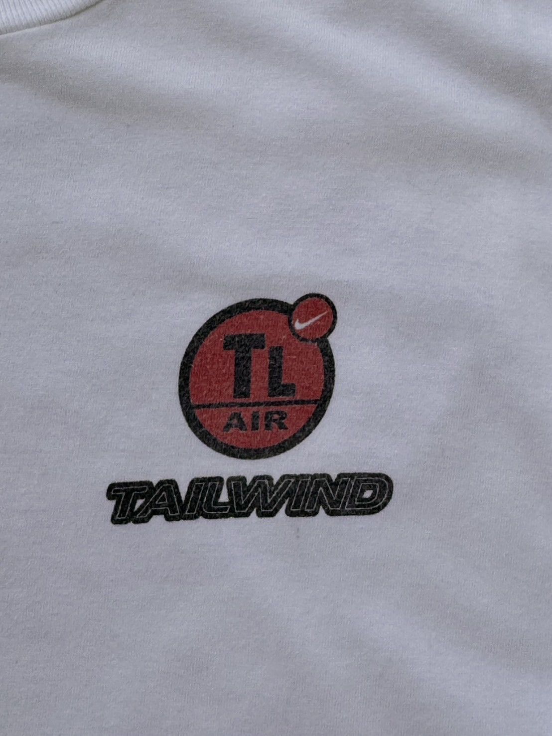 Nike Vintage Nike Tailwind Air 90's T-shirt Size US M / EU 48-50 / 2 - 4 Thumbnail
