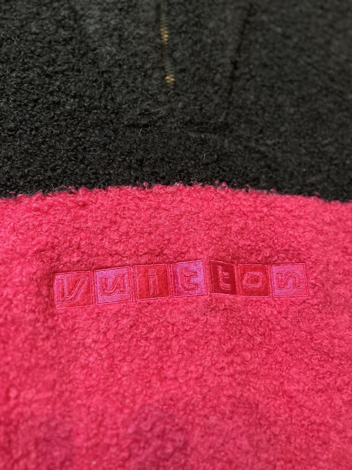 Louis Vuitton LOUIS VUITTON 2019 Half Zip Wool/Alpaca Fleece Size US XL / EU 56 / 4 - 4 Thumbnail