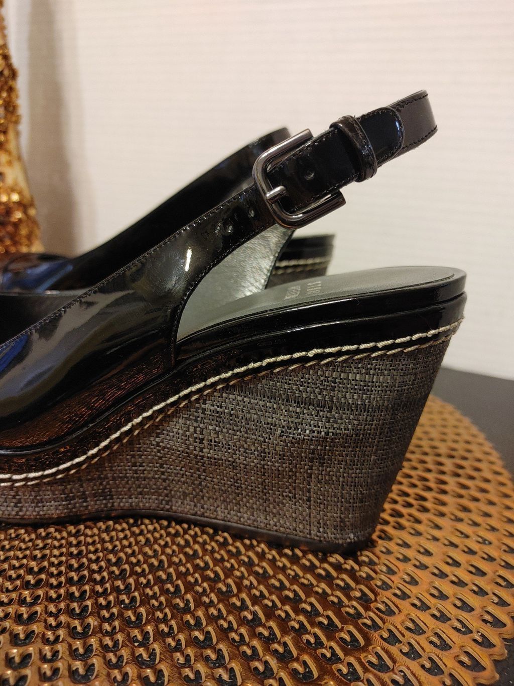 Stuart Weitzman Stewart Weitzman Riveria Wedge Heel Size 7 1/2 Size US 7.5 / IT 37.5 - 4 Thumbnail