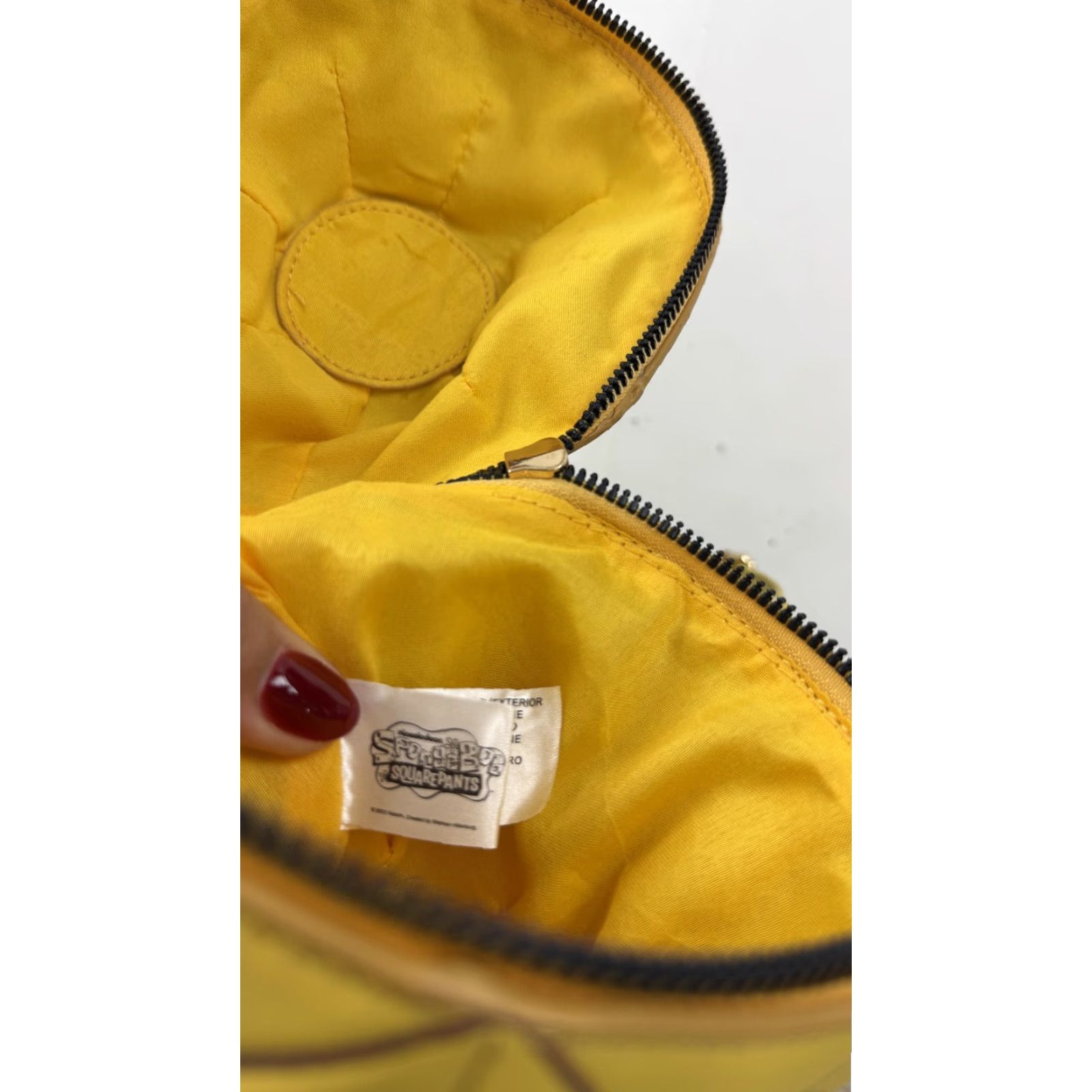 Mad Engine SpongeBob SquarePants Pineapple Crossbody Bag Womens Yellow Nickelodeon Size 28" / US 6 / IT 42 - 3 Thumbnail
