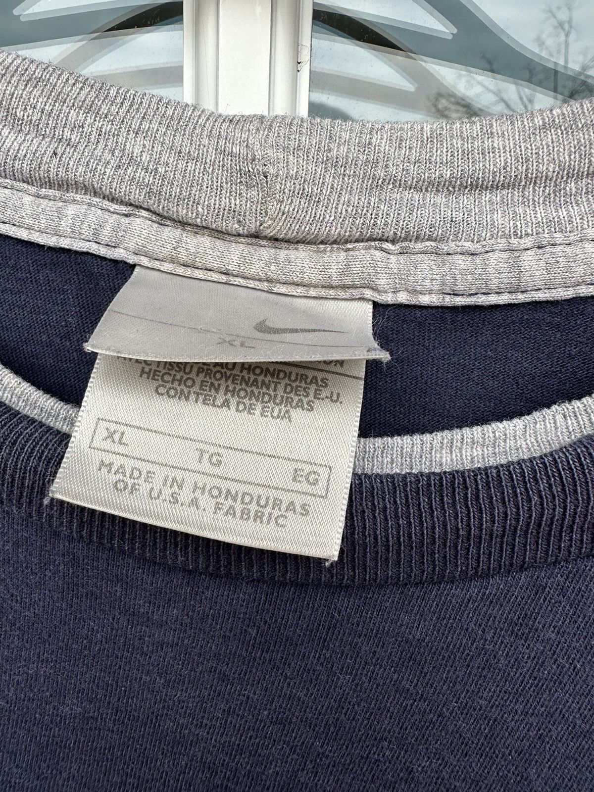 Nike × Vintage Vintage Nike Air Big Logo embroidered t-shirt y2k Size US L / EU 52-54 / 3 - 3 Thumbnail