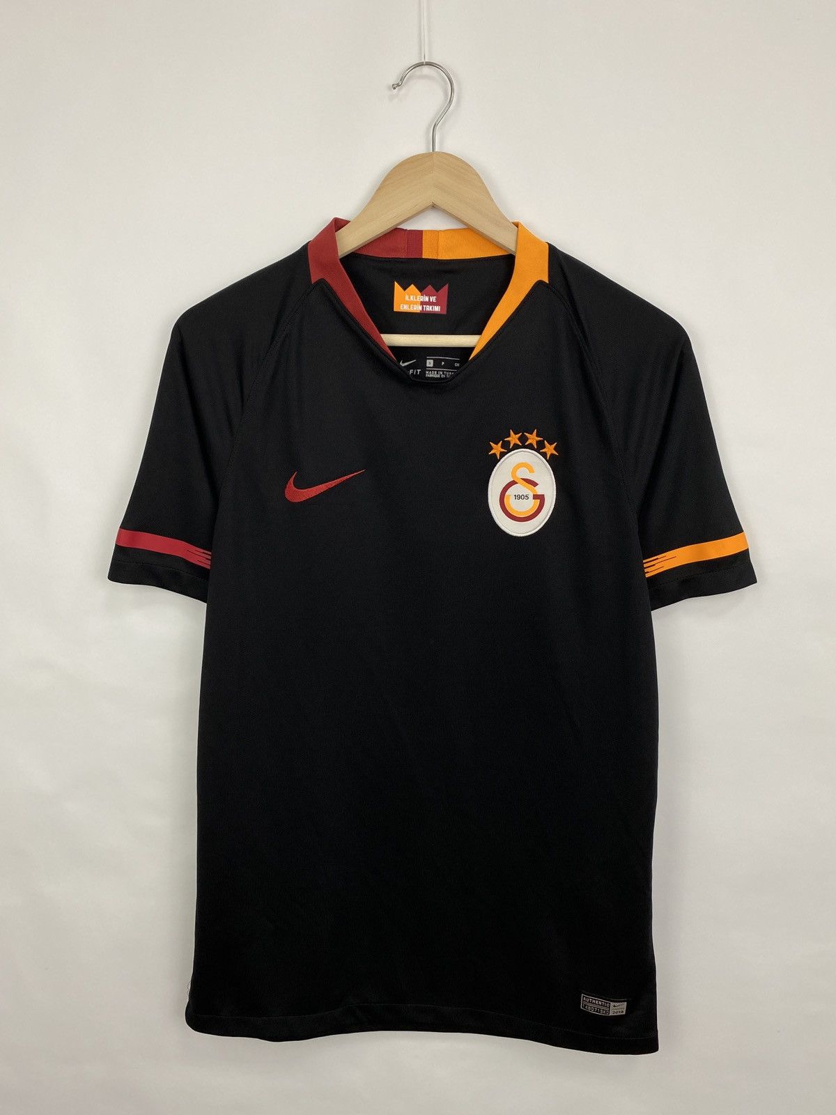 Nike 🇹🇷 Y2K Nike Galatasaray Jersey Rare Retro Hype Blokecore Y2K Size US S / EU 44-46 / 1 - 3 Thumbnail