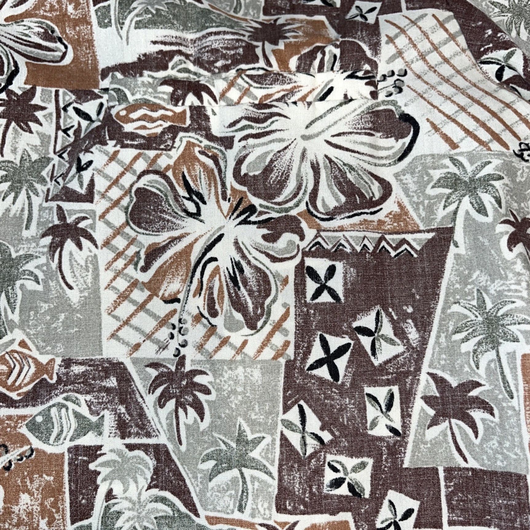 Vintage VINTAGE Royal Creations Hawaiian Shirt Button-Up Short Sleeve Mens M Tan Olive Brown Palm Trees Flowers Geometric Size US M / EU 48-50 / 2 - 3 Thumbnail