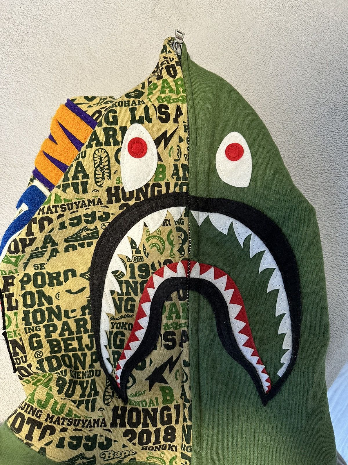 Bape Bape XXV Cities Camo Shark Full Zip Hoodie Size US XXL / EU 58 / 5 - 6 Thumbnail