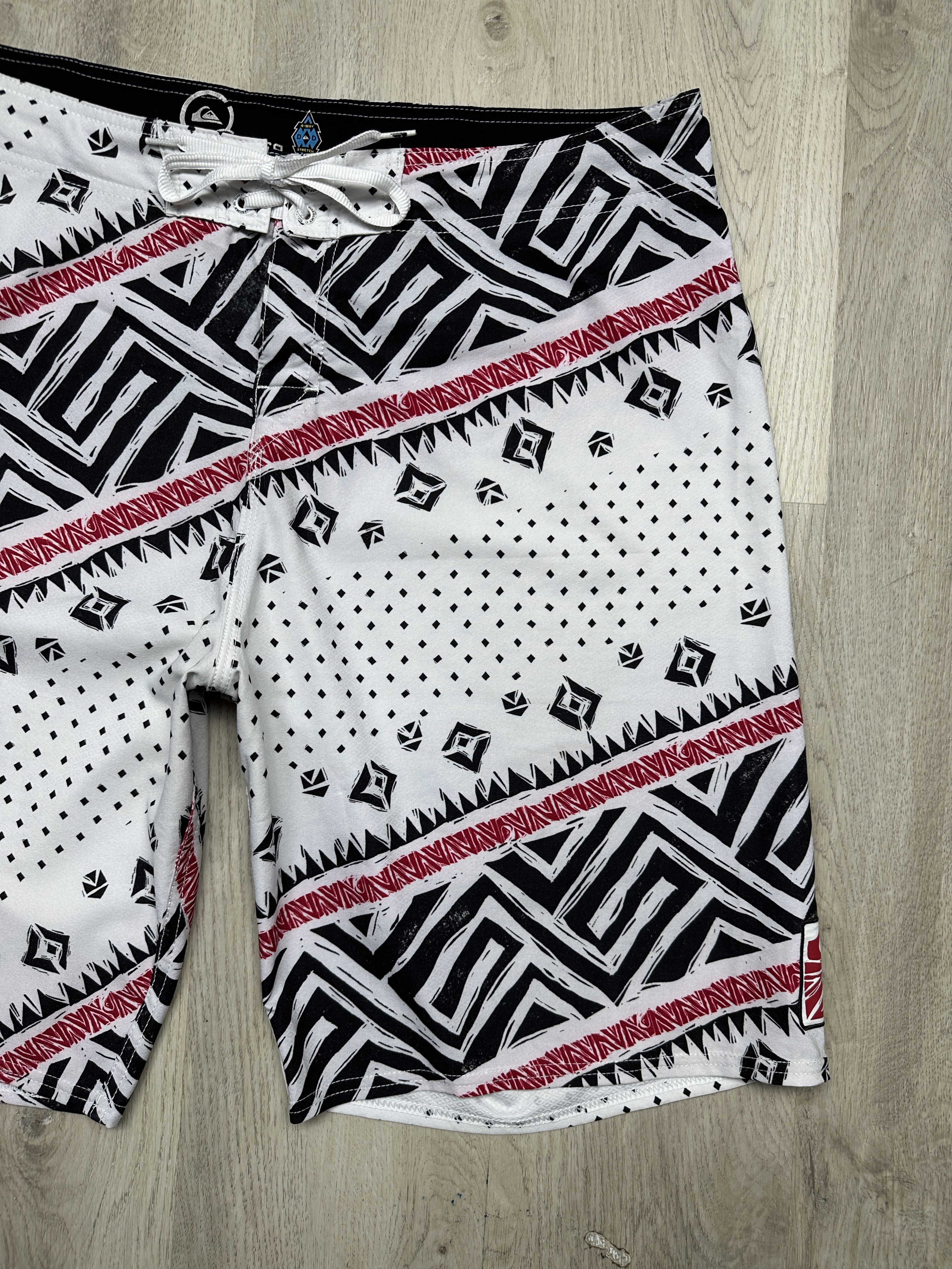 Quiksilver Quicksilver Vintage Mens Nylon Swimming Shorts Surf style Size US 40 / EU 56 - 2 Thumbnail