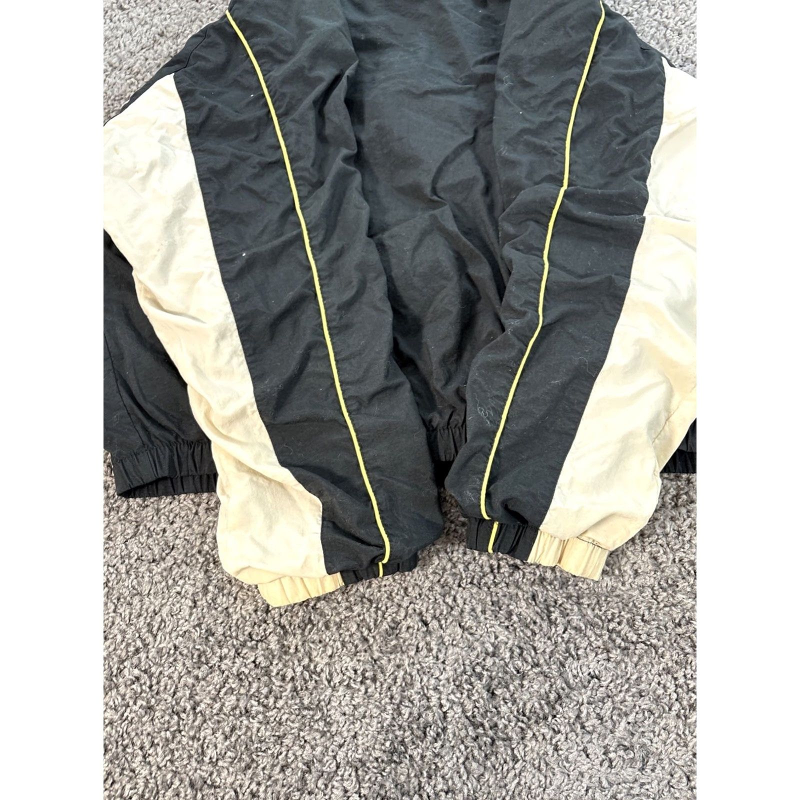 Nike VINTAGE Nike Track Jacket Mens L Black Windbreaker Full Zip Stripes 90s Size US L / EU 52-54 / 3 - 8 Thumbnail