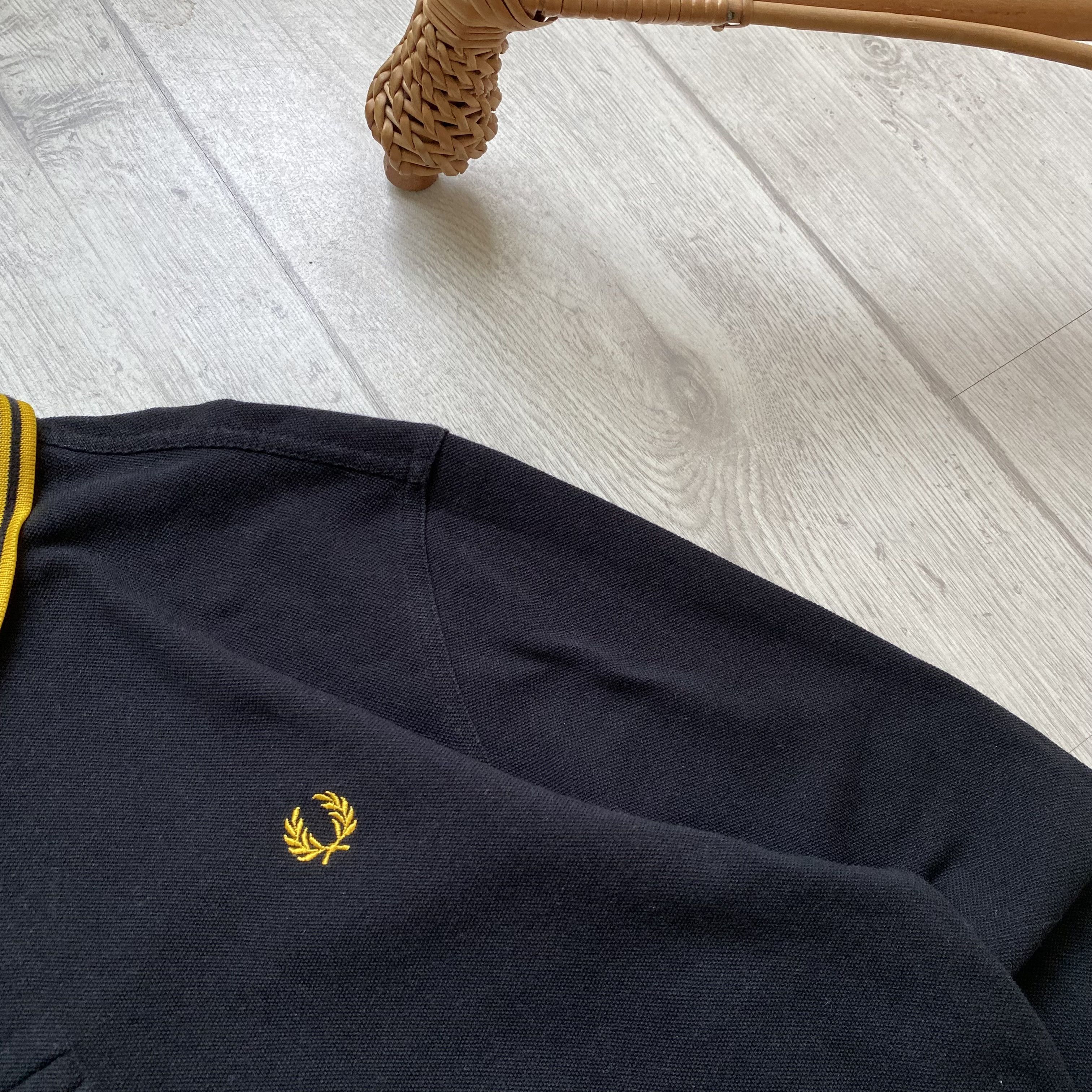 Fred Perry Vintage Fred Perry Polo Rugby shirt long sleeve Size US M / EU 48-50 / 2 - 6 Thumbnail