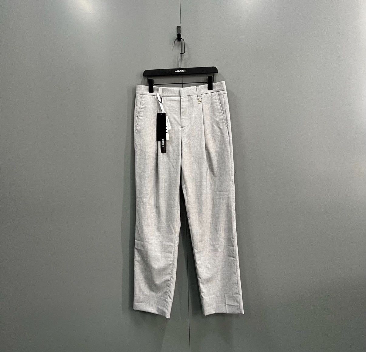 Burberry Burberry Heather Grey Metal Logo Dress Pants J41 Size US 30 / EU 46 - 1 Thumbnail