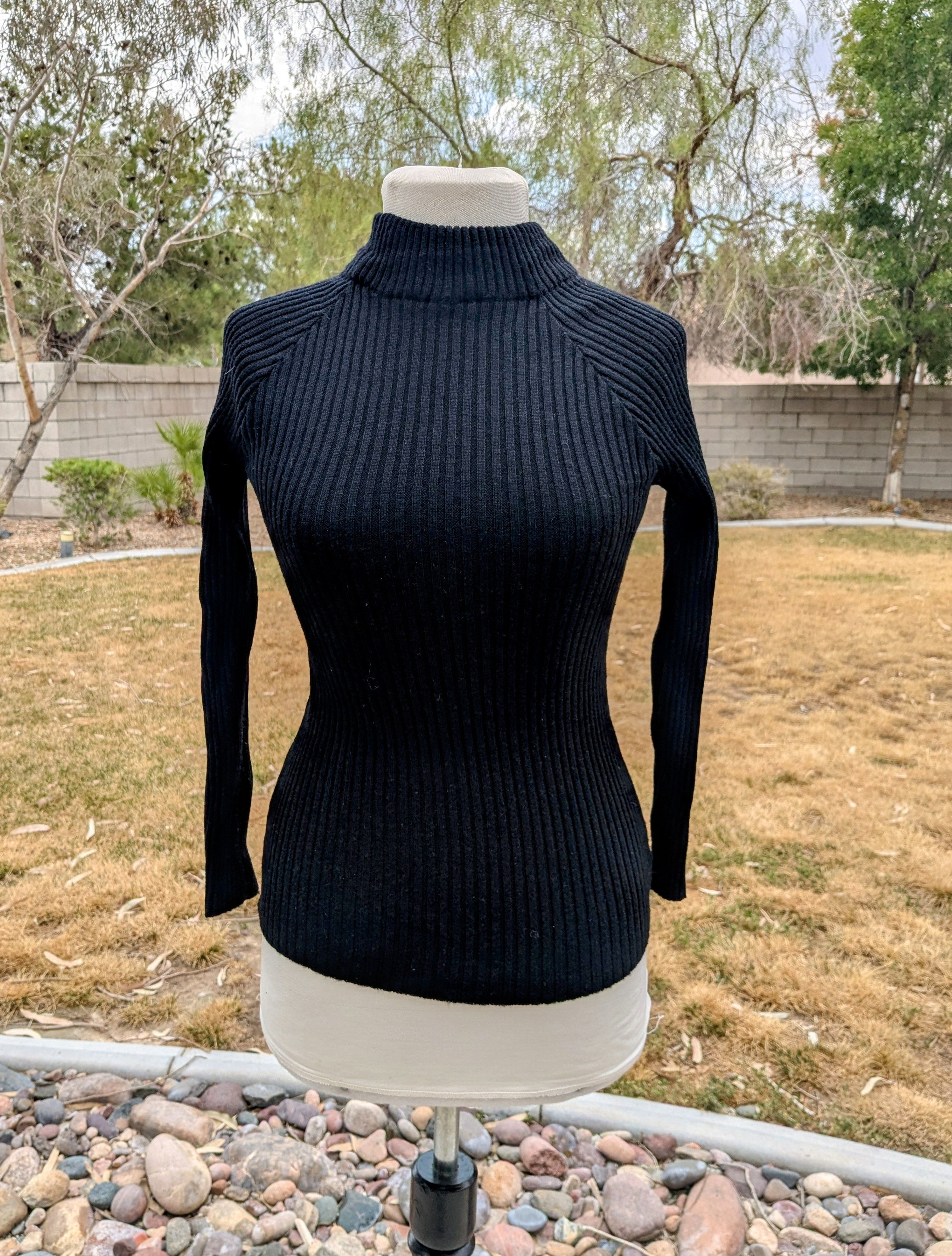 Japanese Brand VTG Petite Ladies Kosugi Ribbed Knit Turtleneck Fitted Top Size L / US 10 / IT 46 - 1 Thumbnail