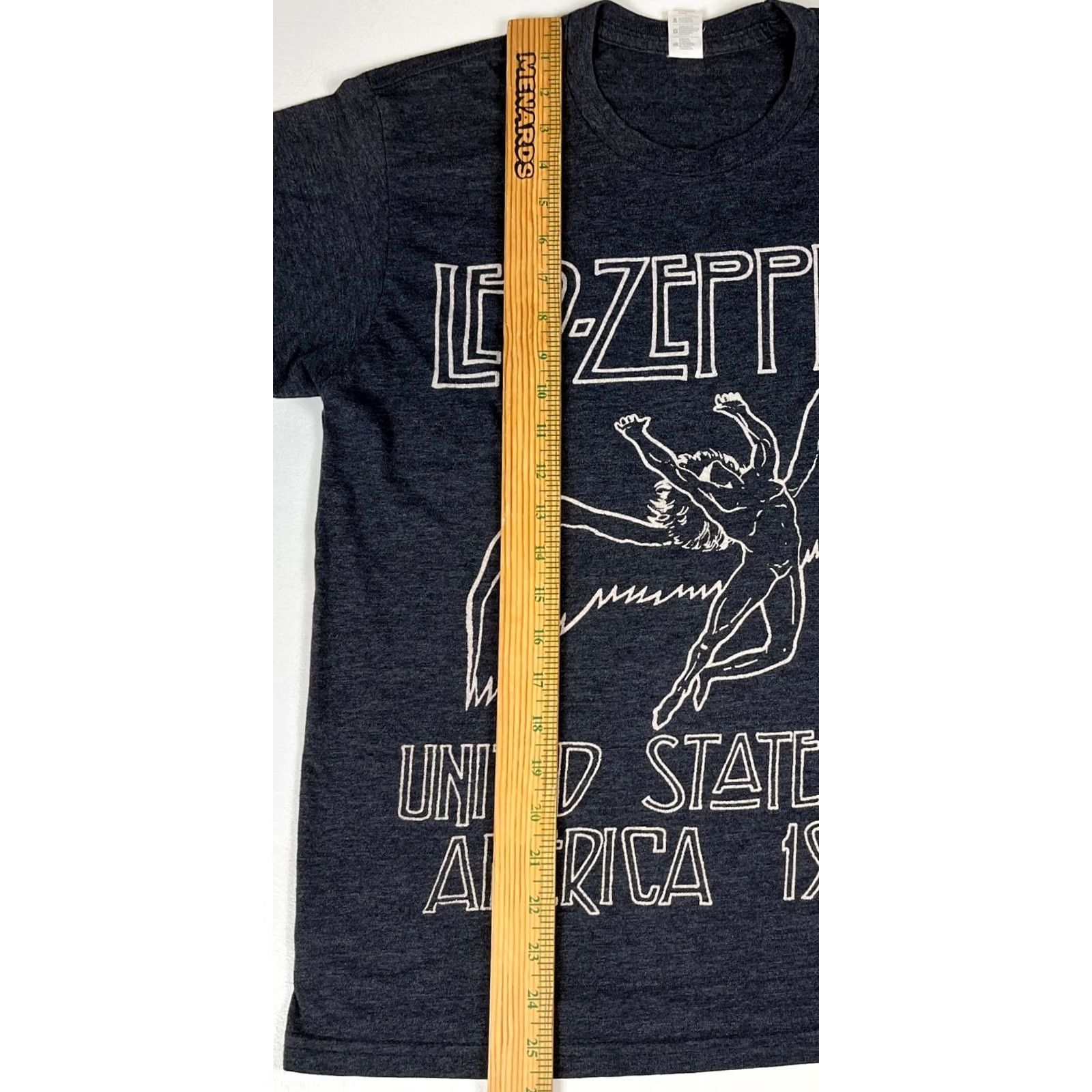 Vintage Led Zeppelin United States of America 1977 T-Shirt 707 Fantasy Activewear M Gray Shirt Unisex Adults Band Music XS? Size US M / EU 48-50 / 2 - 4 Thumbnail