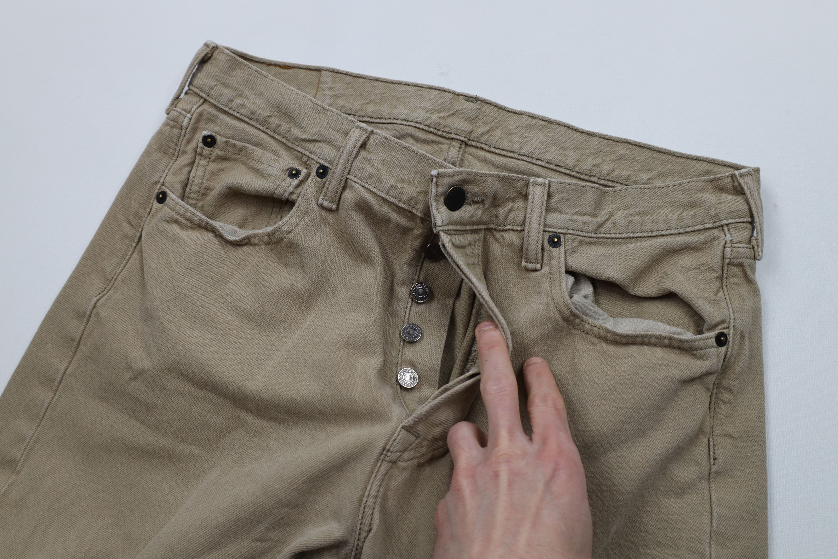 Levi's × Vintage Vintage Y2K Levis 501xx Button Fly Original Fit Jeans Beige Size US 34 / EU 50 - 6 Thumbnail